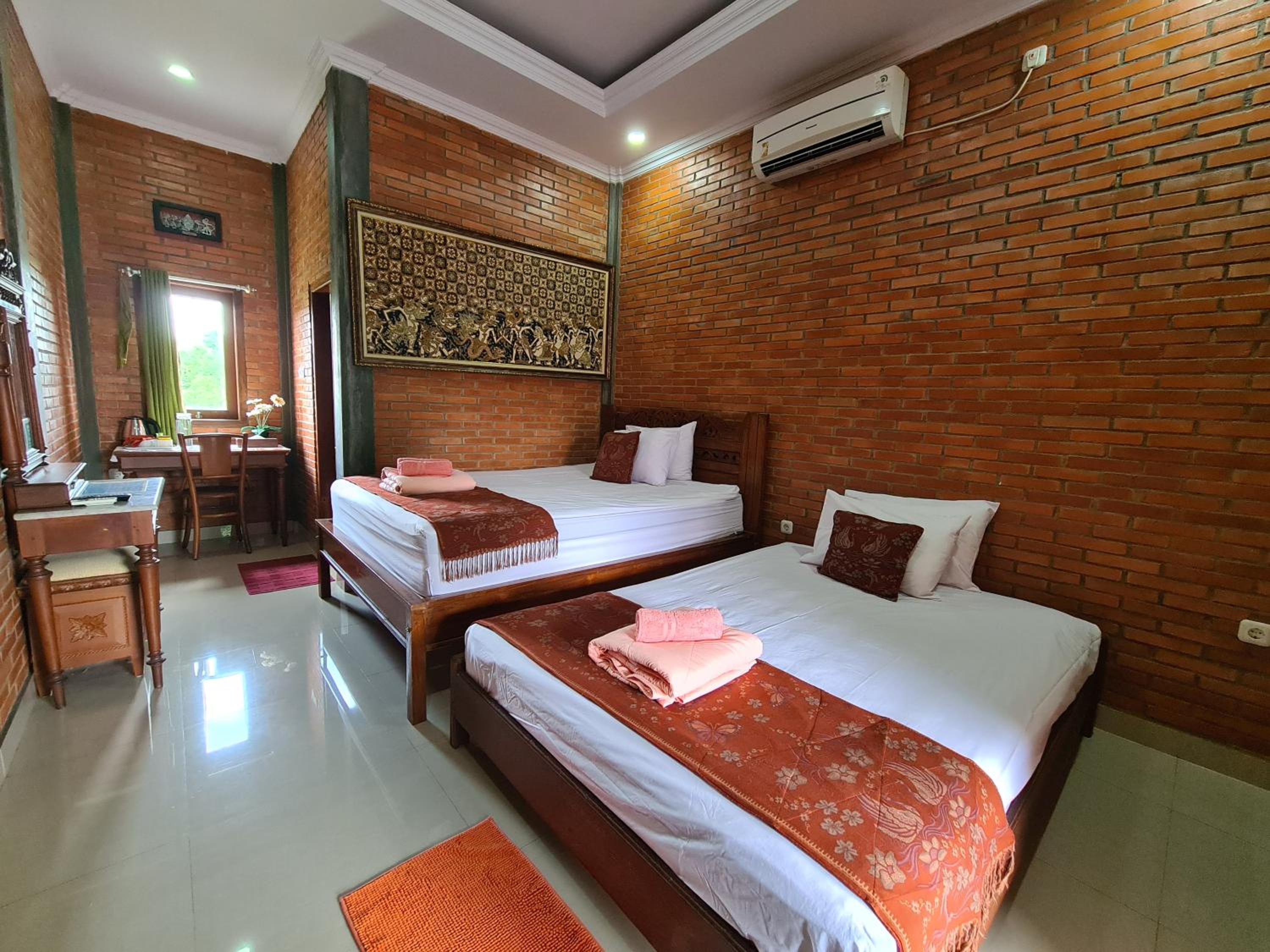 Standard Bungalow with Balcony
