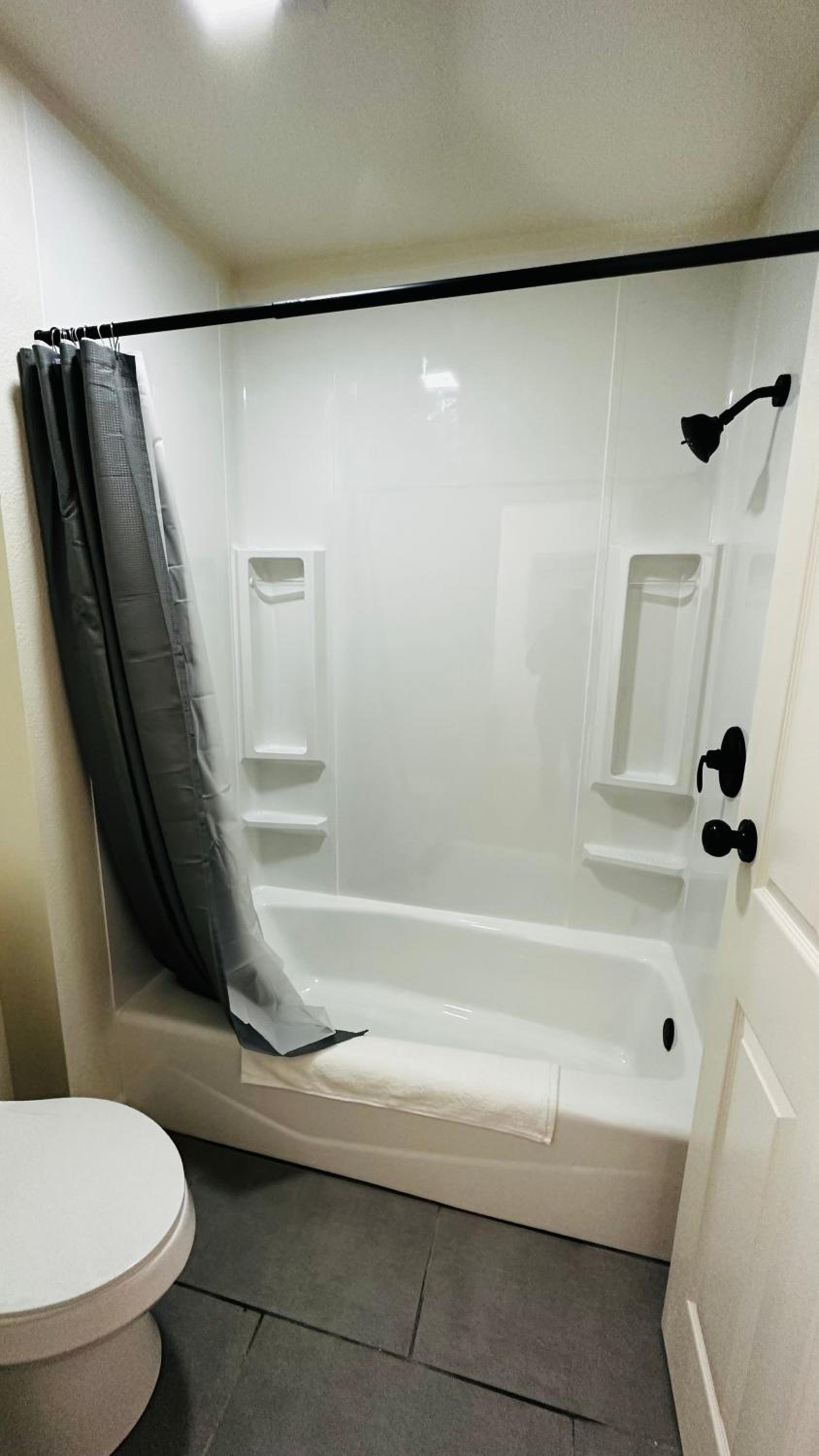 Deluxe King Room photo 3