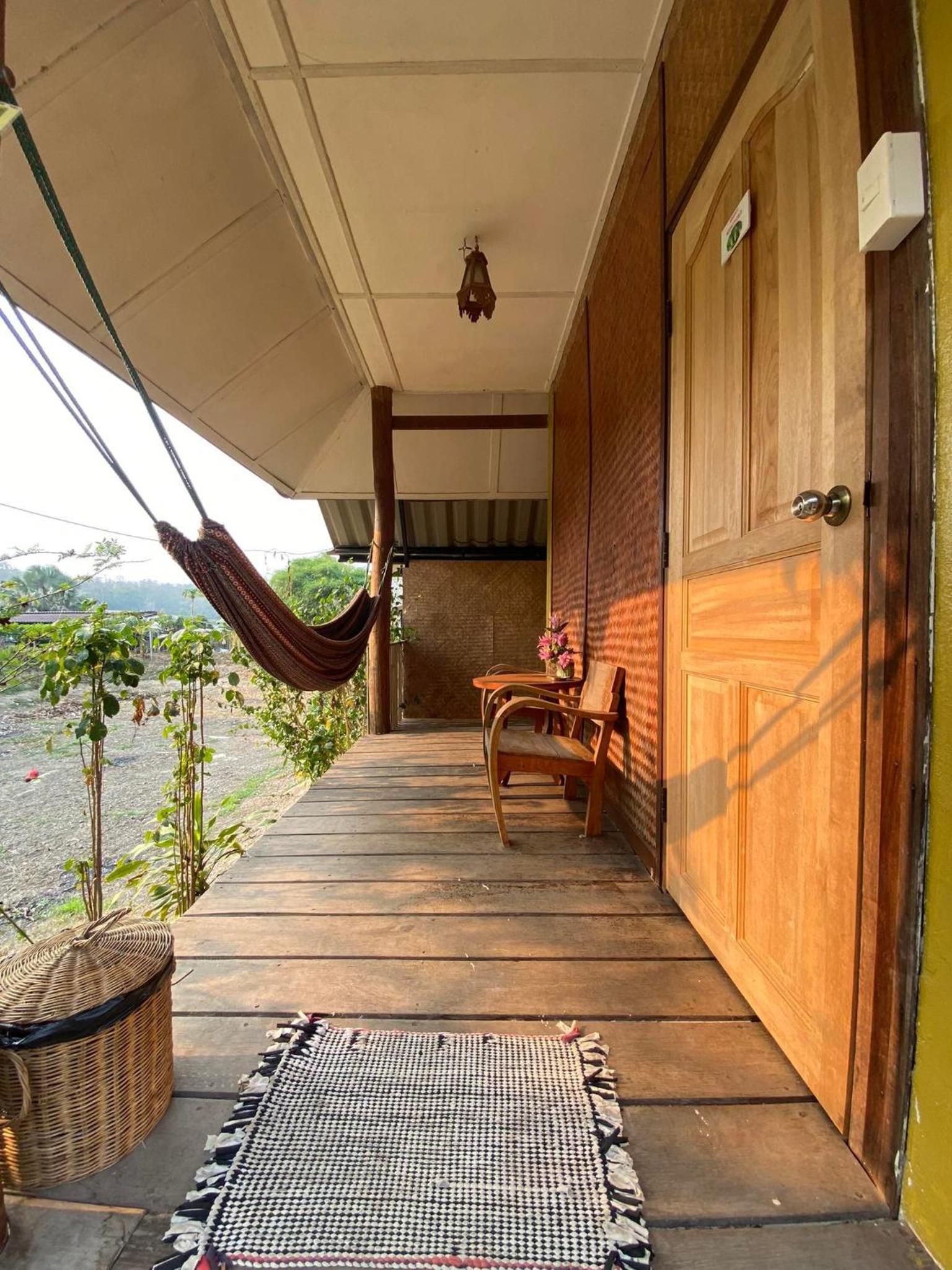 Standard Double Room - Photo 9