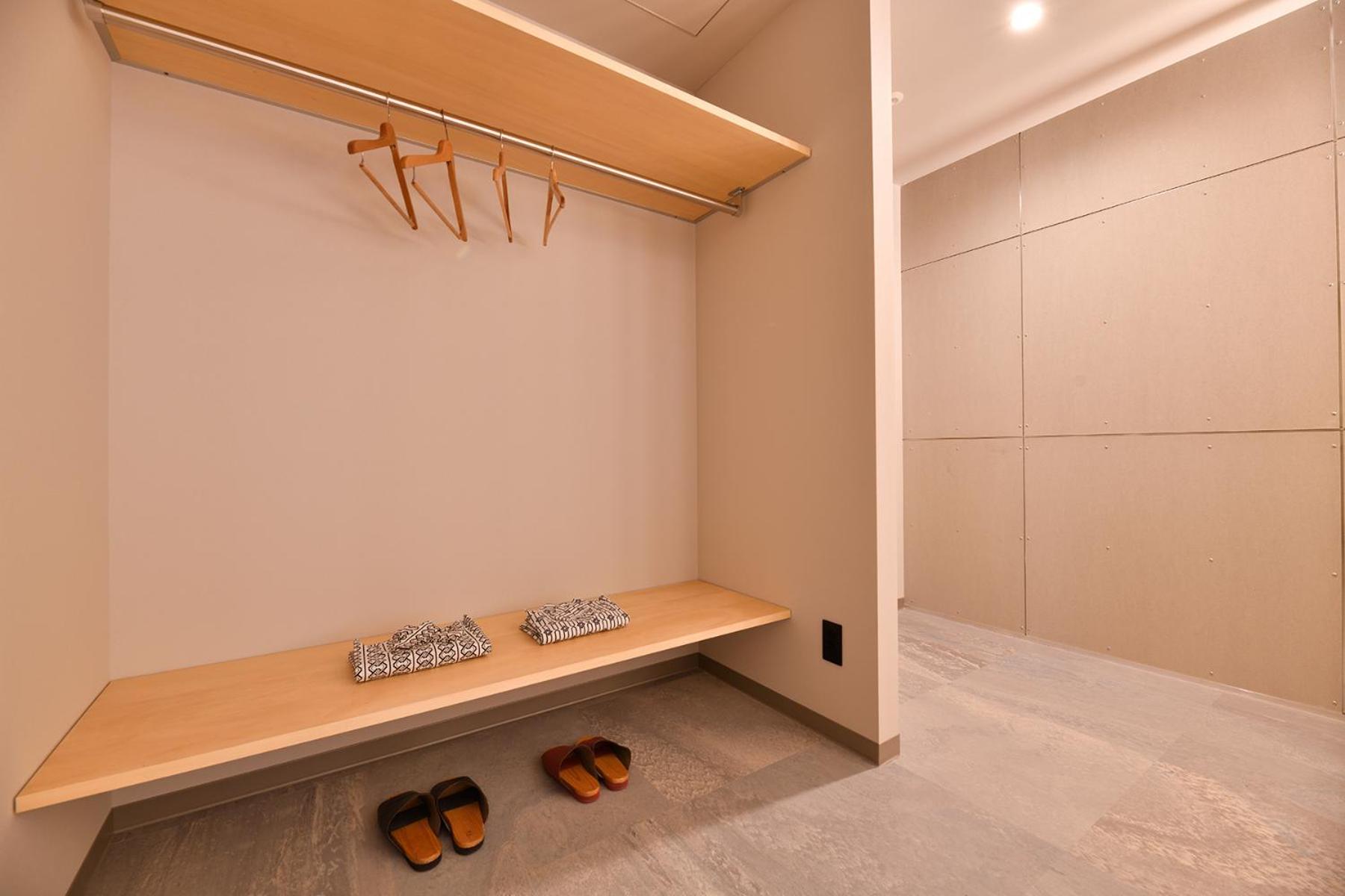 Standard Twin Room without Bath - Photo 4