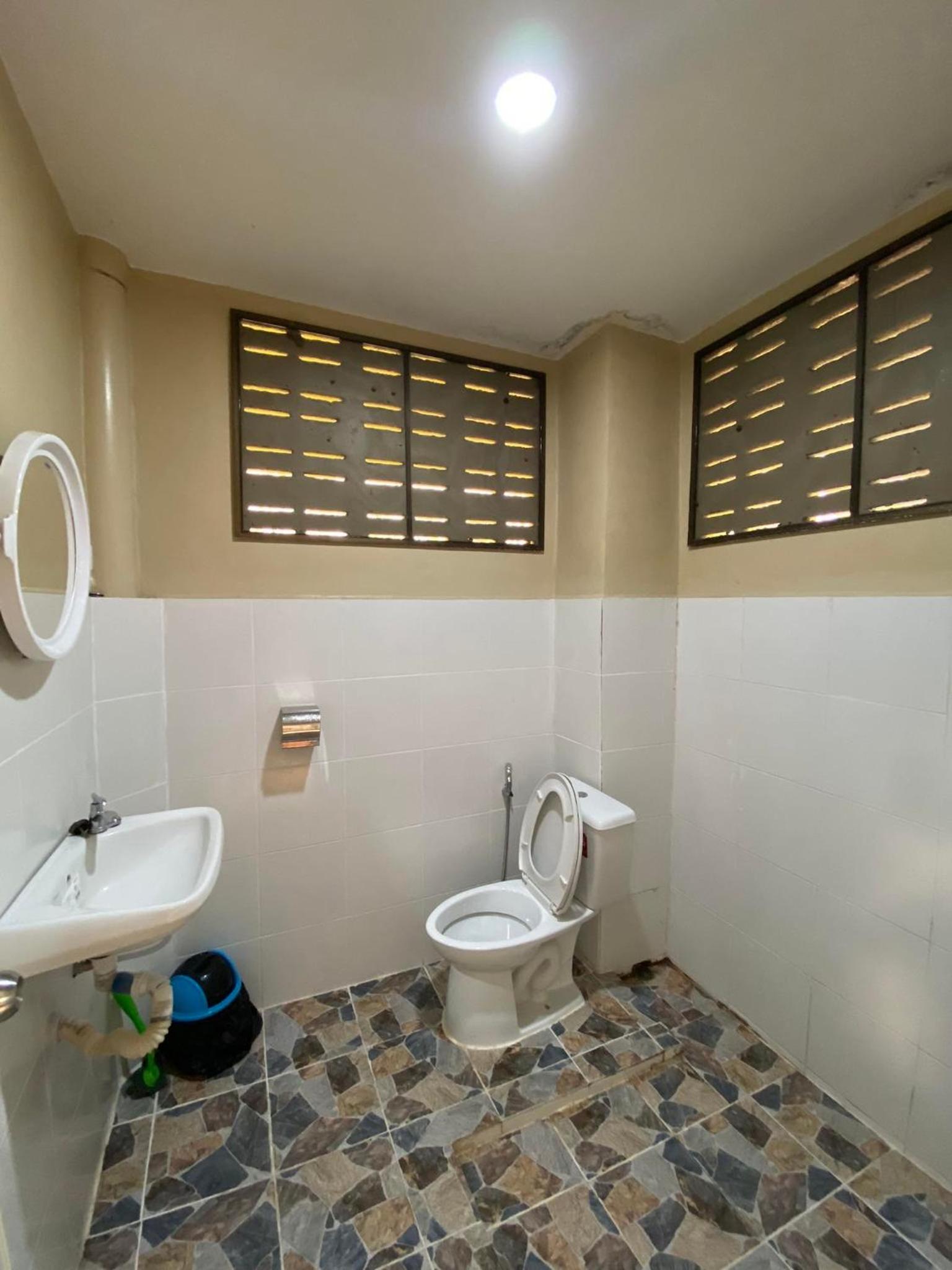 Double Room - Photo 7