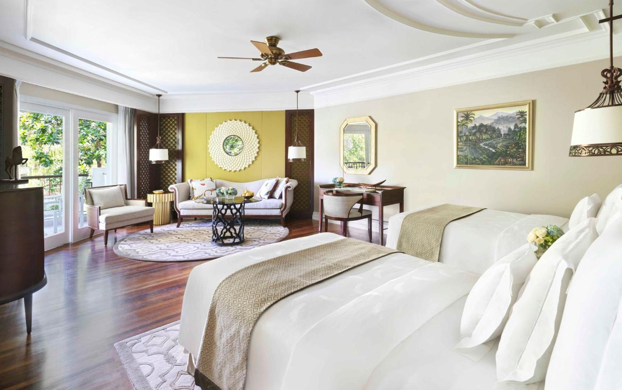 Premium Room with Lounge Access - Photo 2