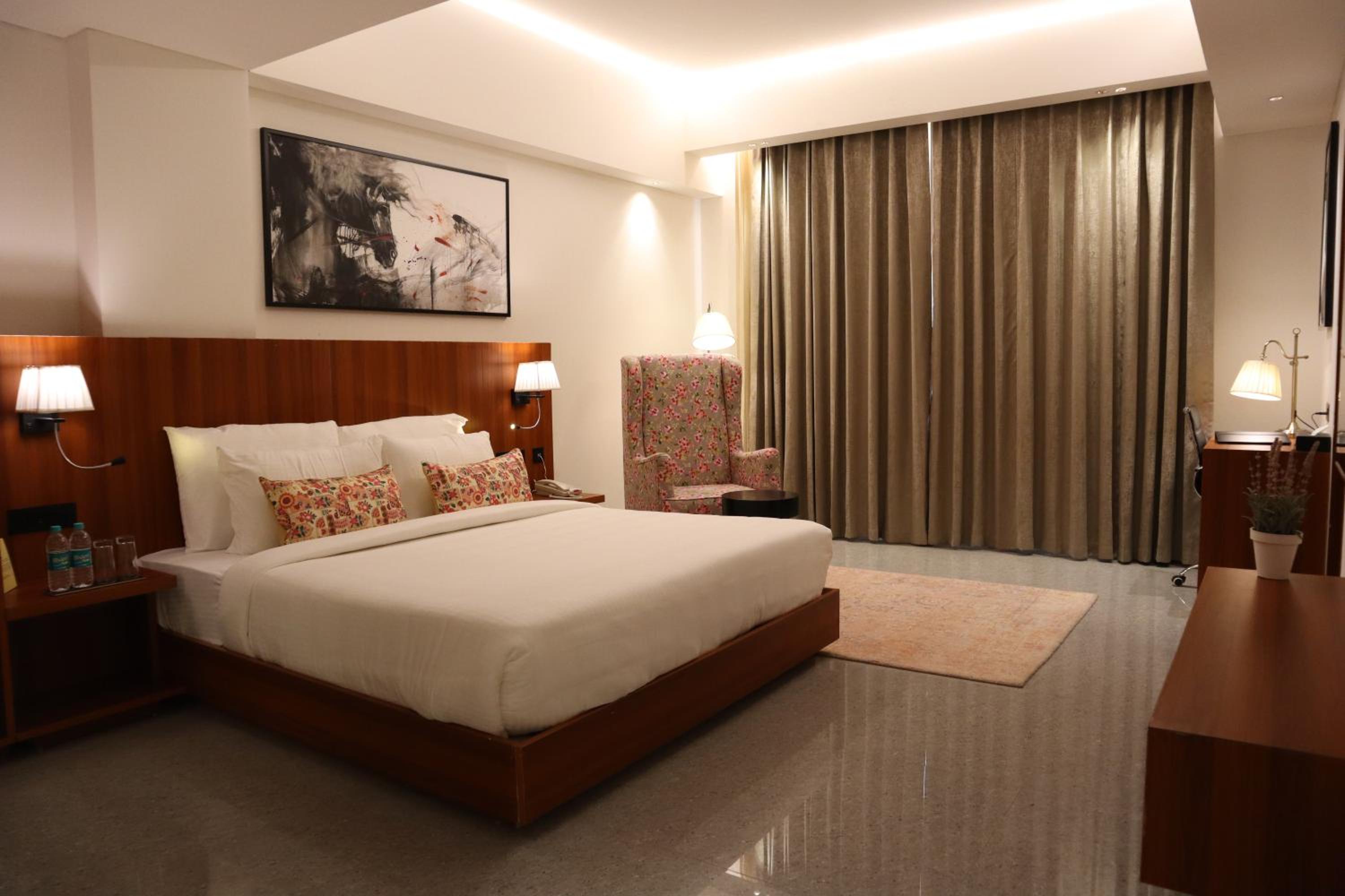 Suite with City View photo 1