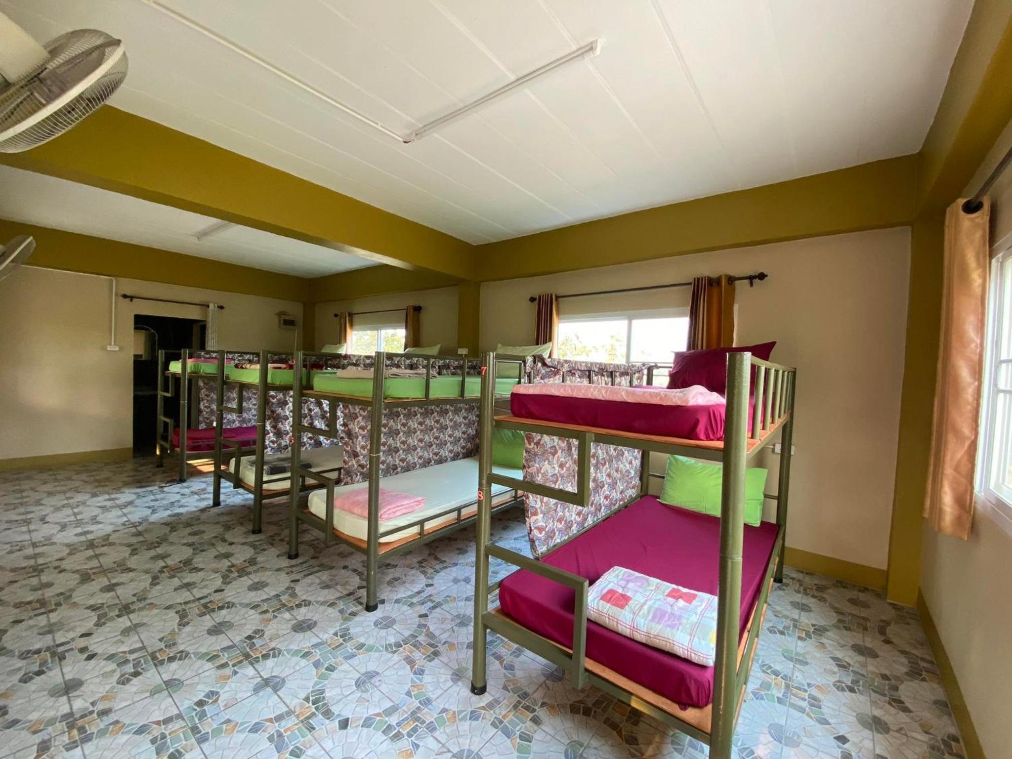 Mixed Dormitory Room photo 1