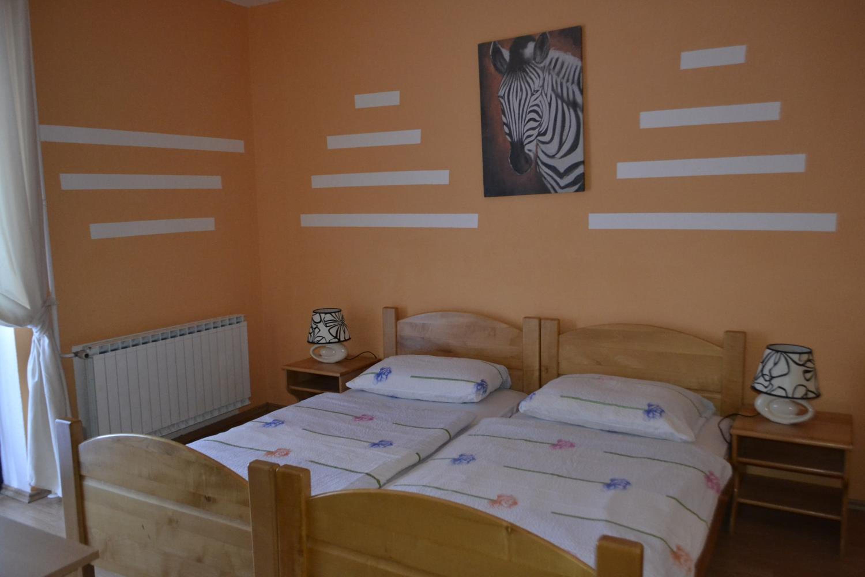 Quadruple Room with Mountain View - Photo 9