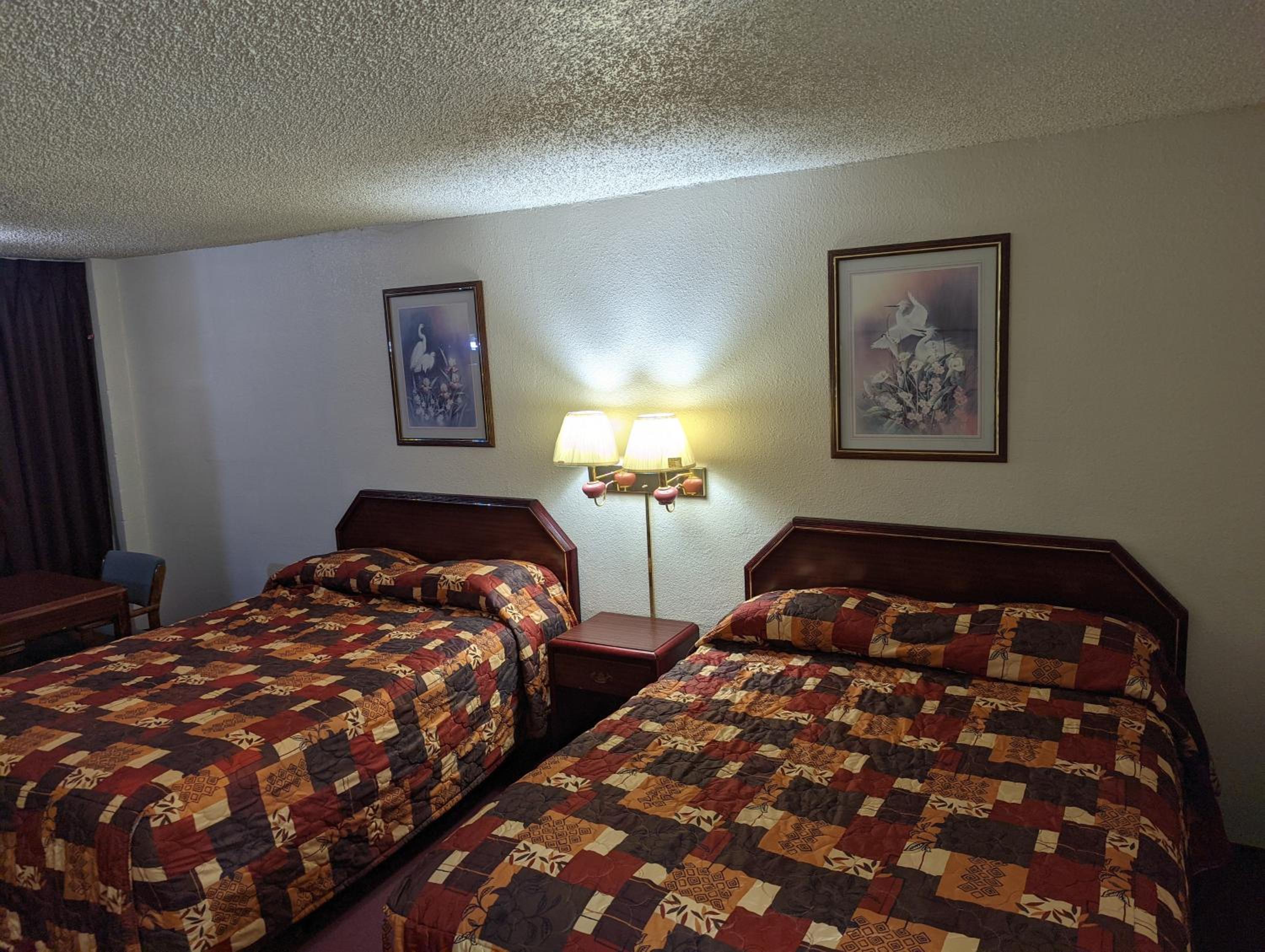 Queen Room - Photo 4