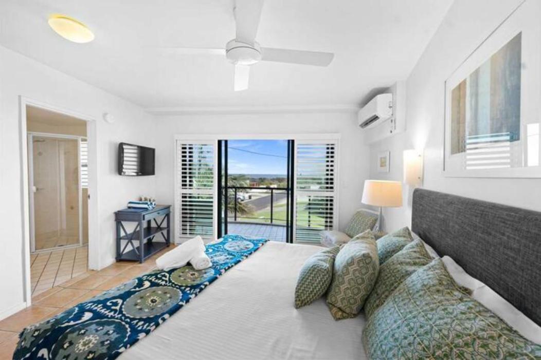 Motel Room Ocean View - Photo 9