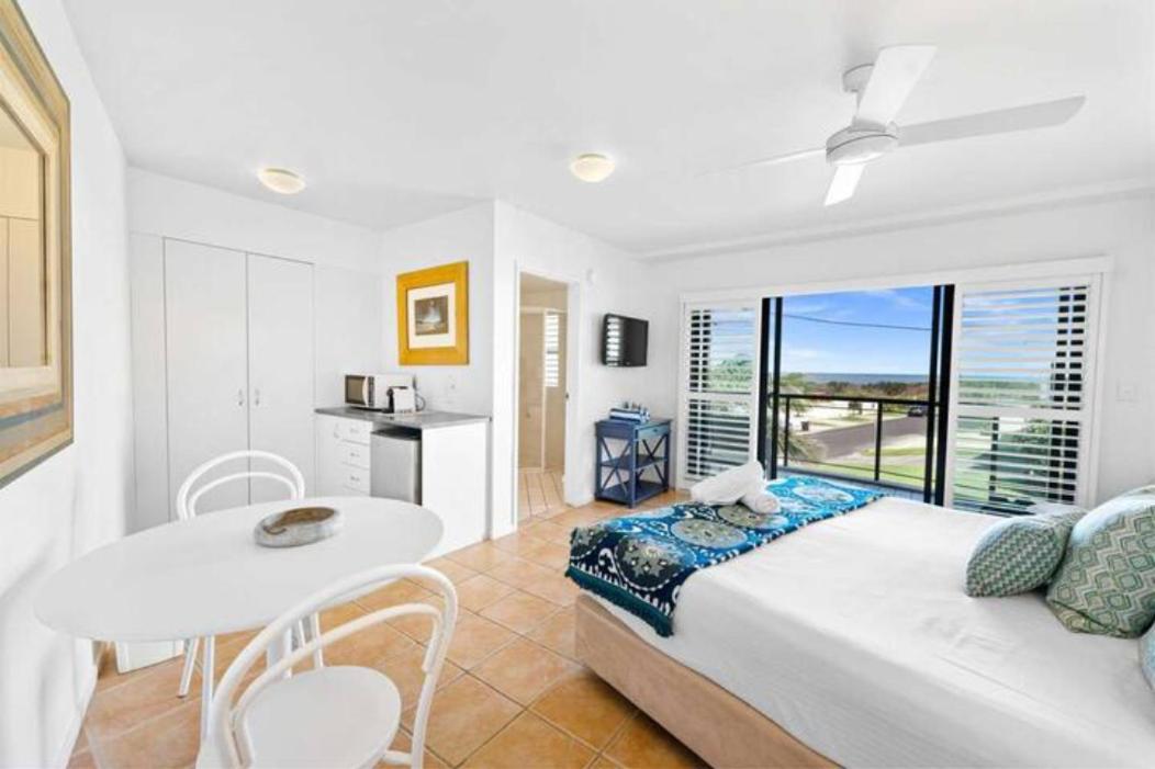 Motel Room Ocean View - Photo 1