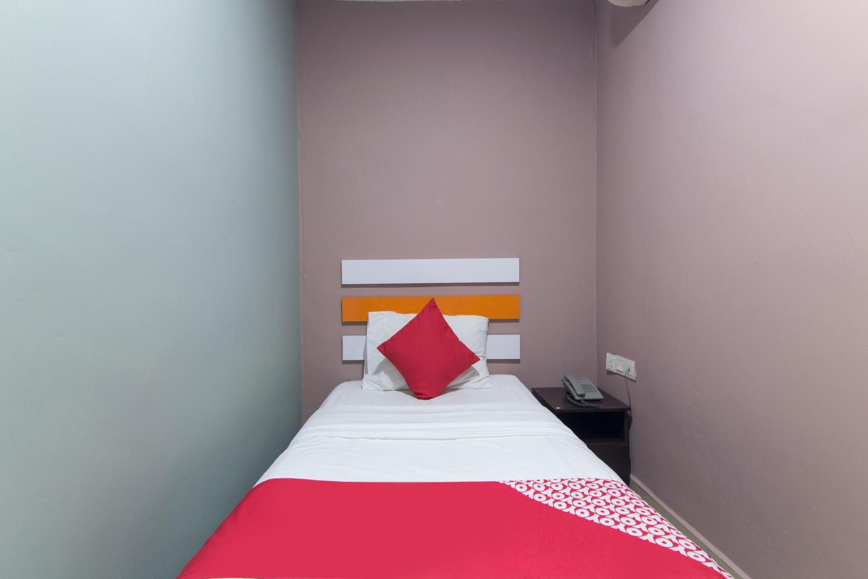 Standard Single Room photo 2