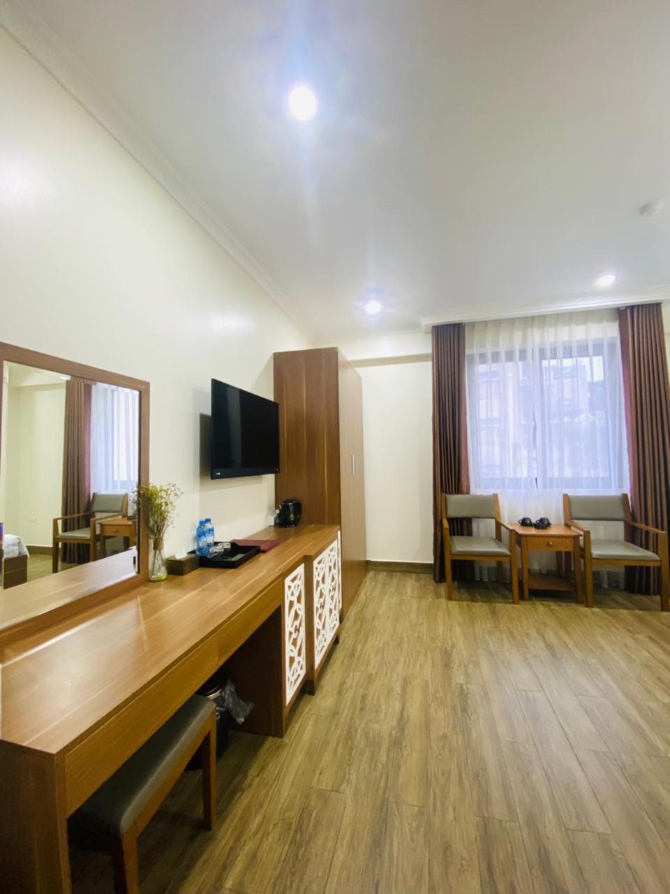 Family Room - Photo 7