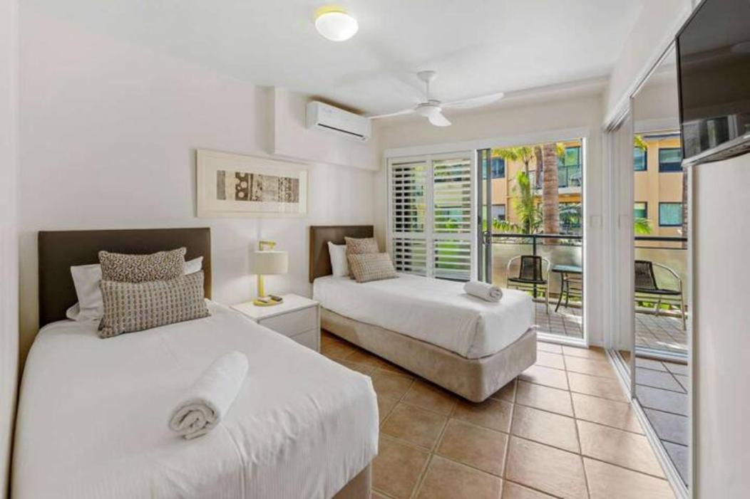 2 Brm Ocean Facing 1st Floor Apt