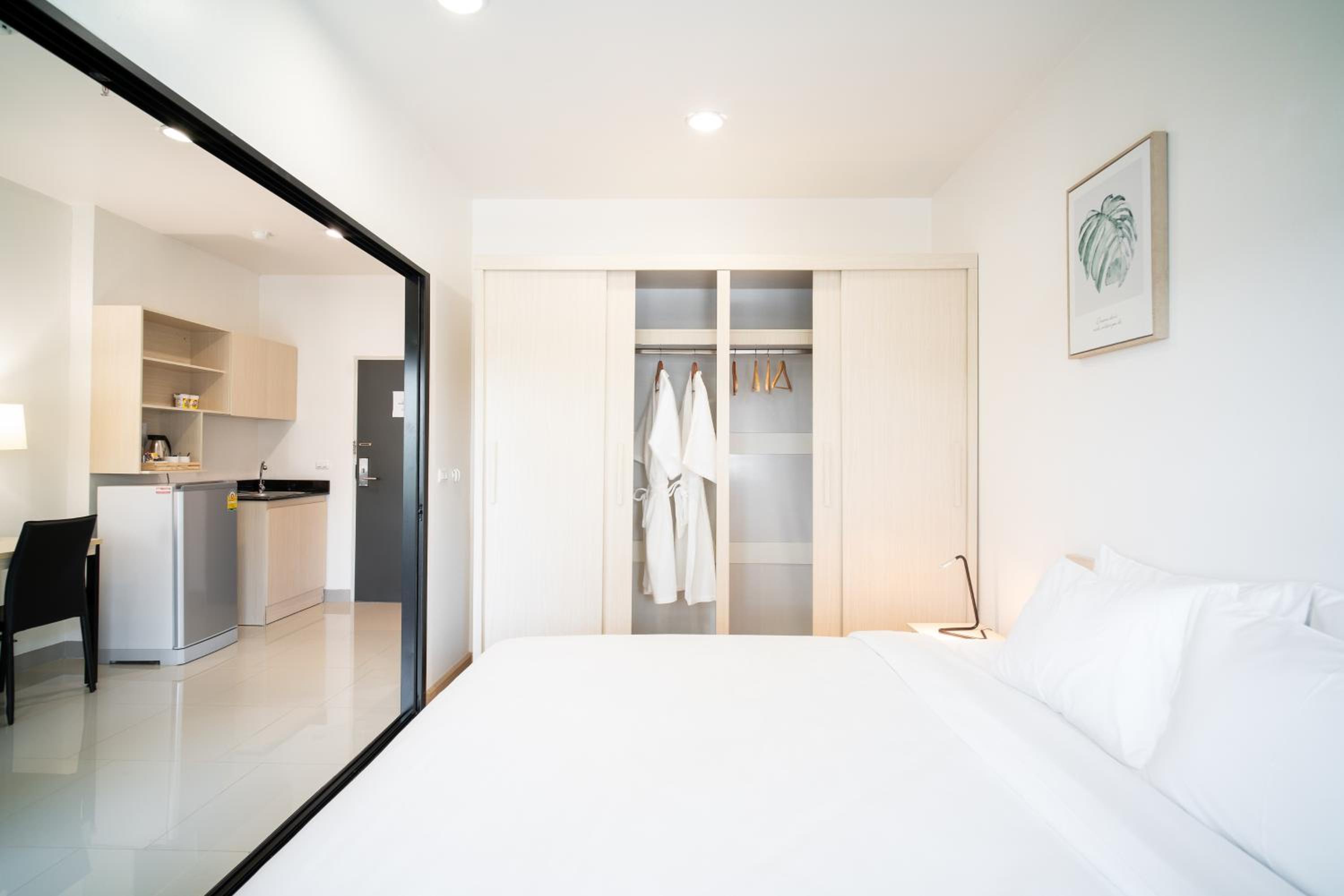 Superior King Room