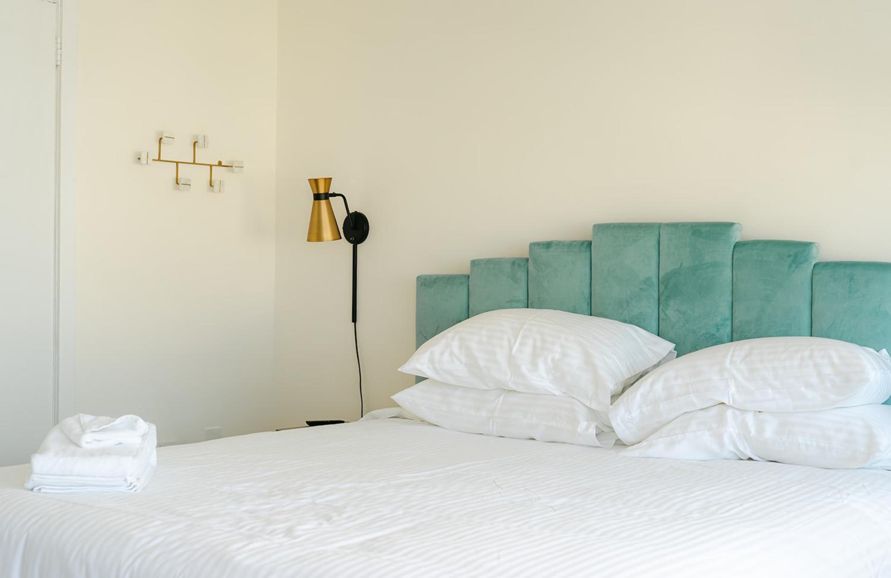 Standard King Room photo 1