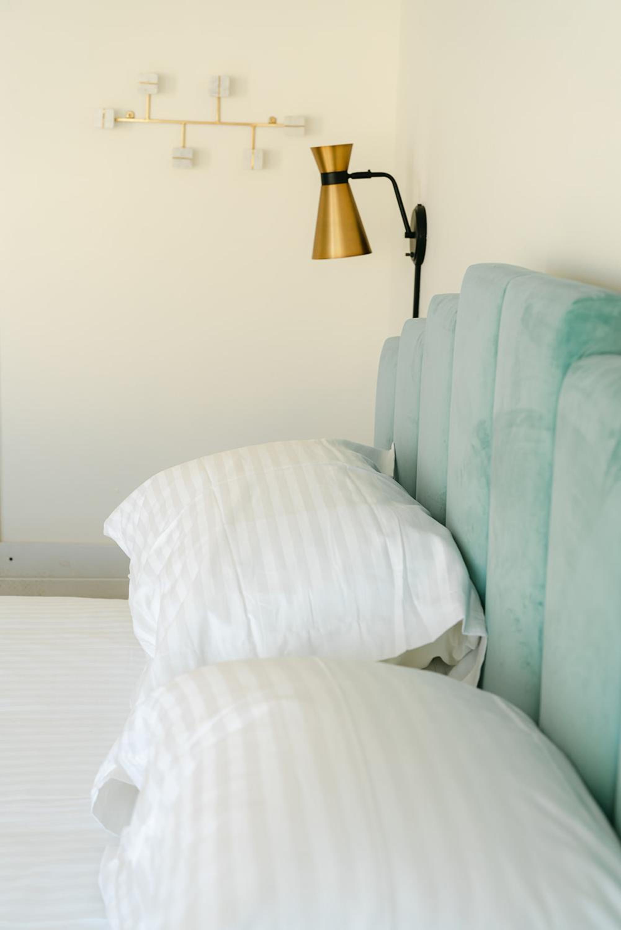 Standard King Room photo 2