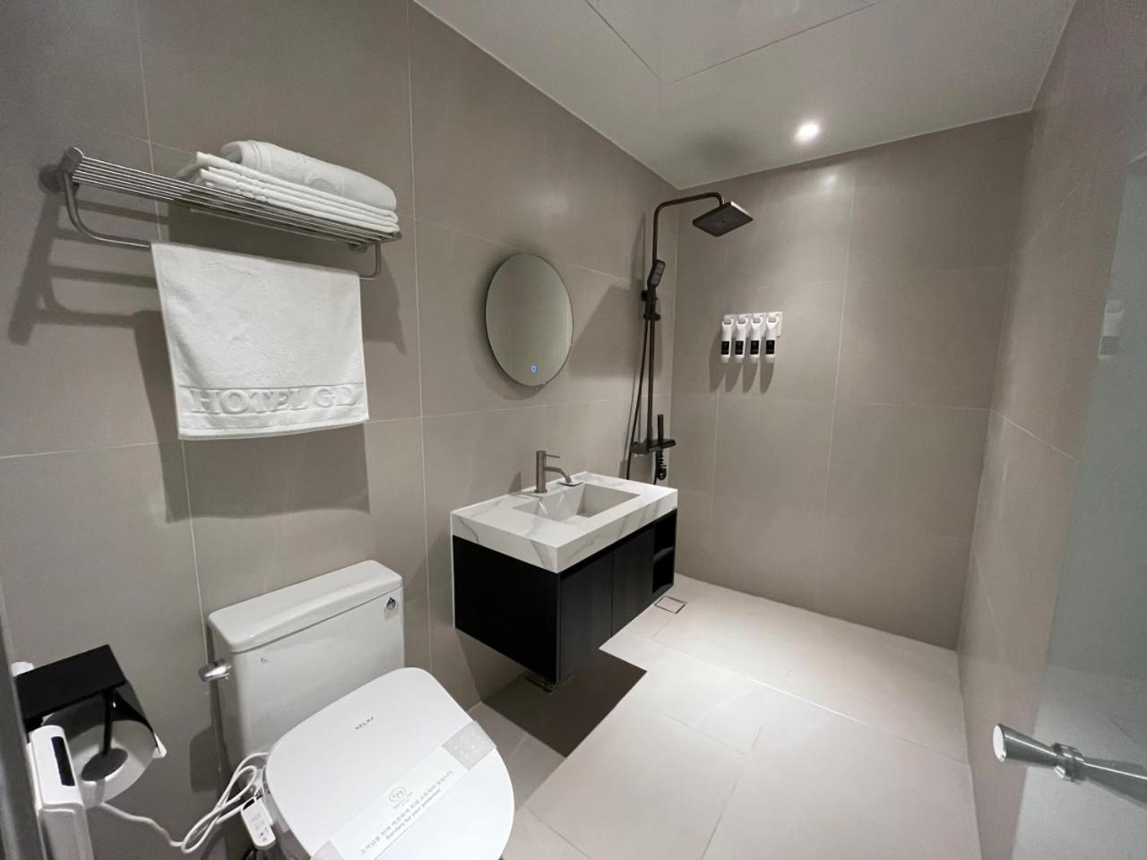Deluxe Twin Room photo 2