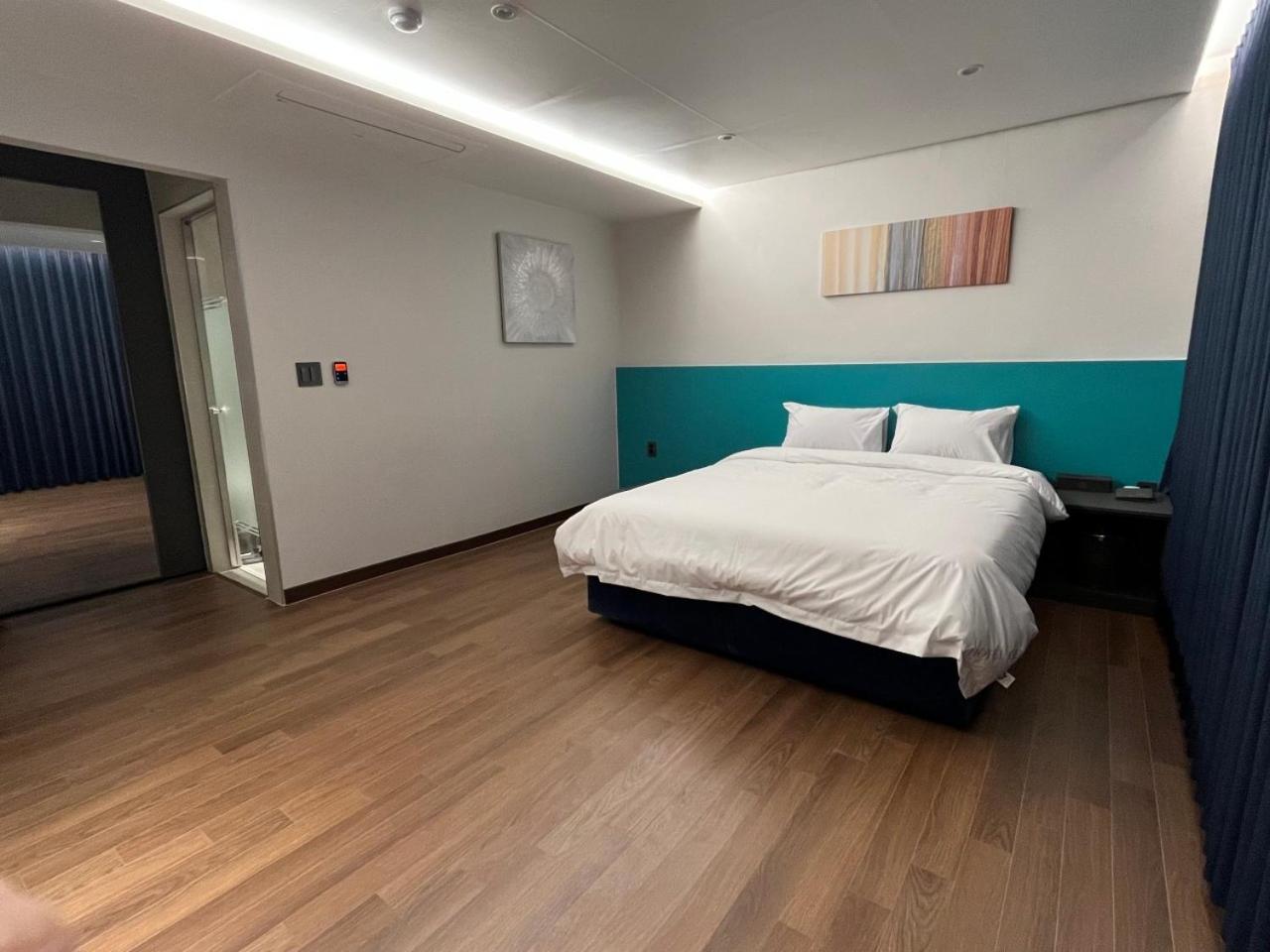 Deluxe Double Room photo 3