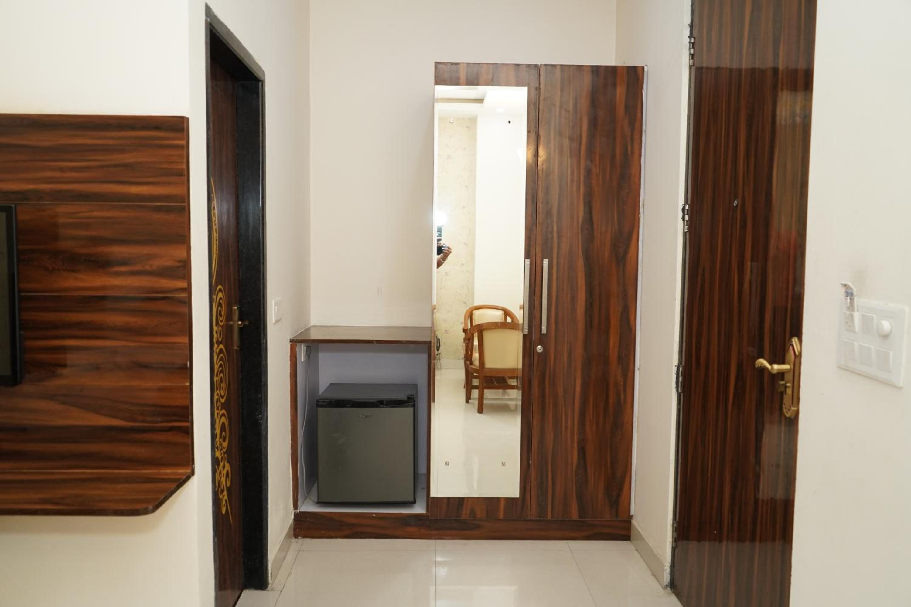 Deluxe Double Room - Photo 5