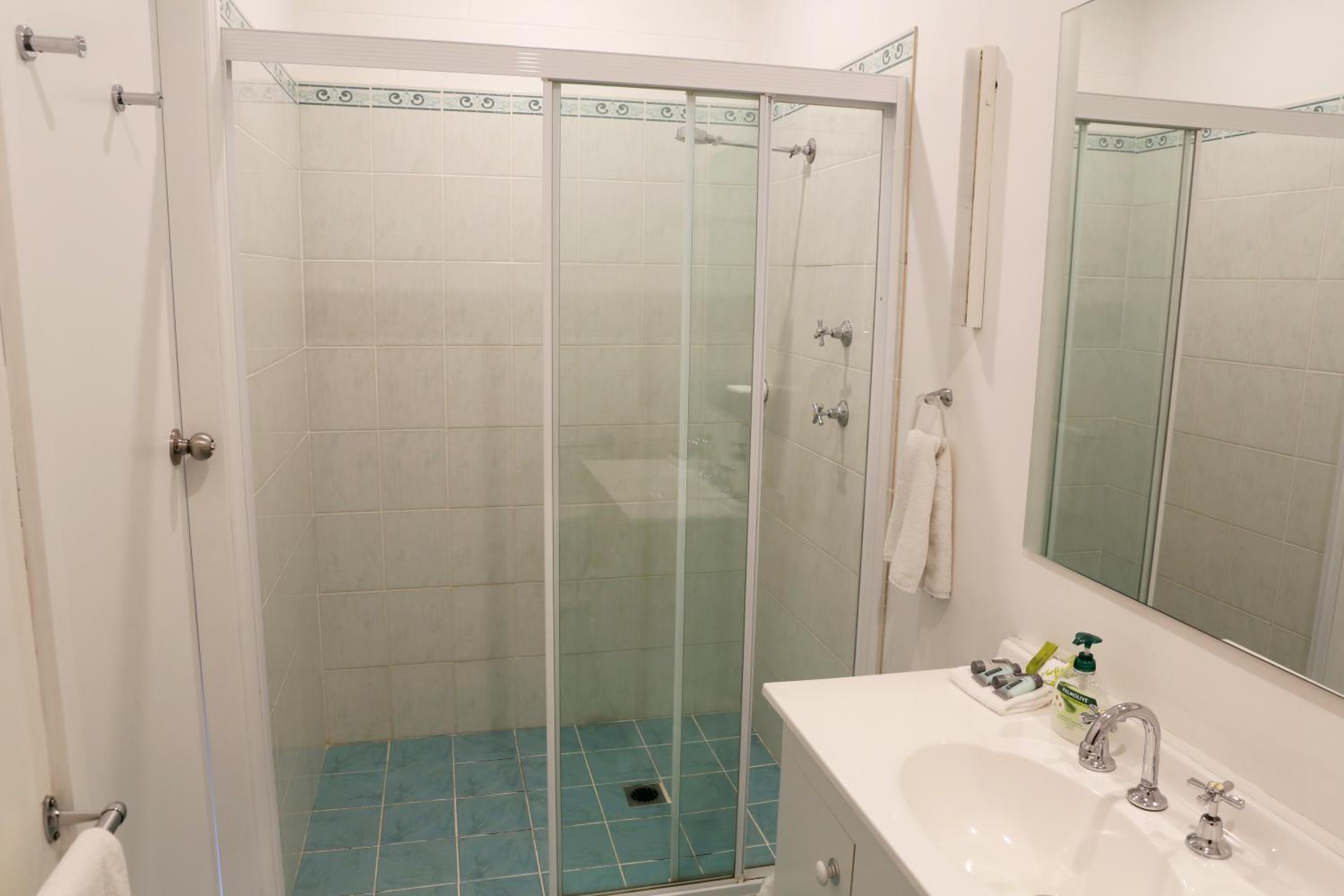 Comfort Quadruple Room - Photo 4