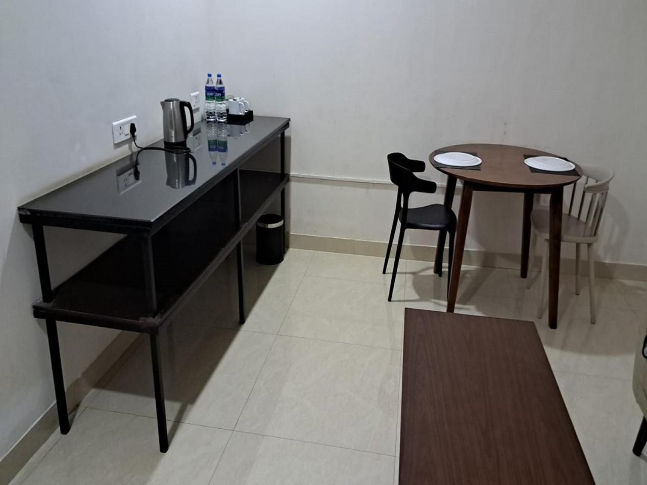 Suite - Photo 7