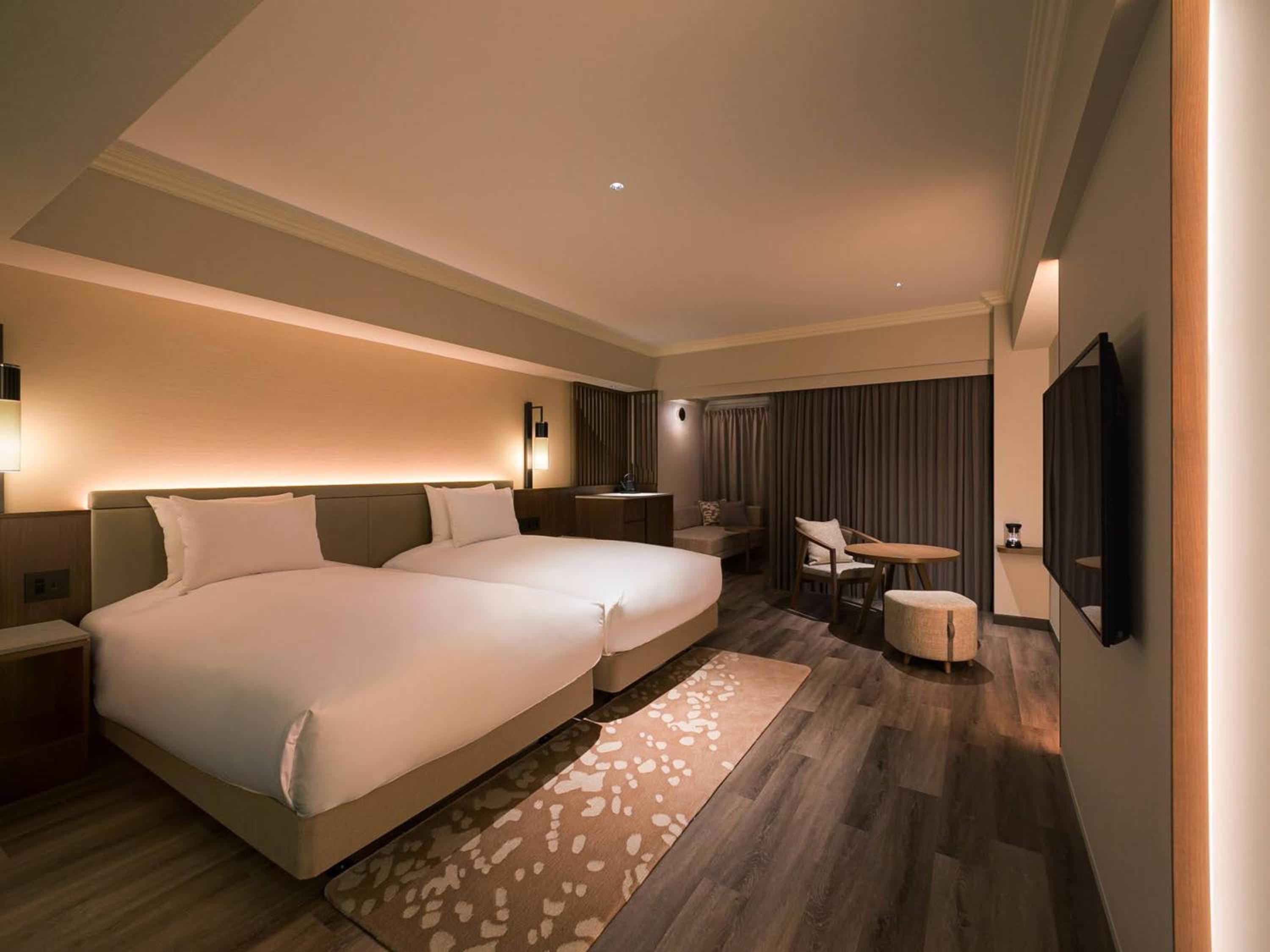 Club Corner Premium with Club Lounge