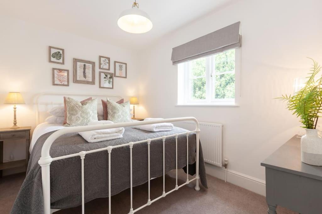 Two-Bedroom House photo 2