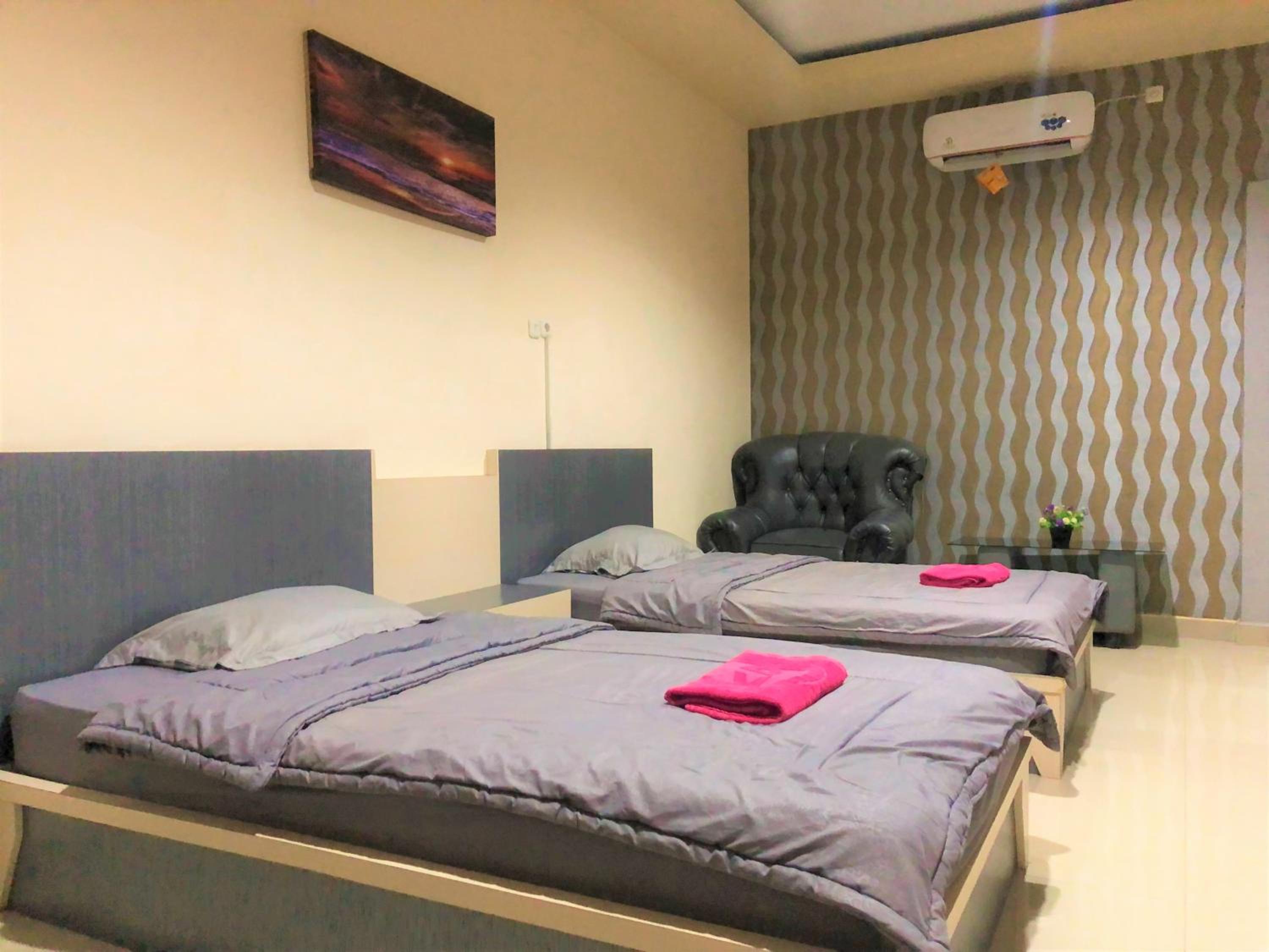 Deluxe Twin Room photo 2