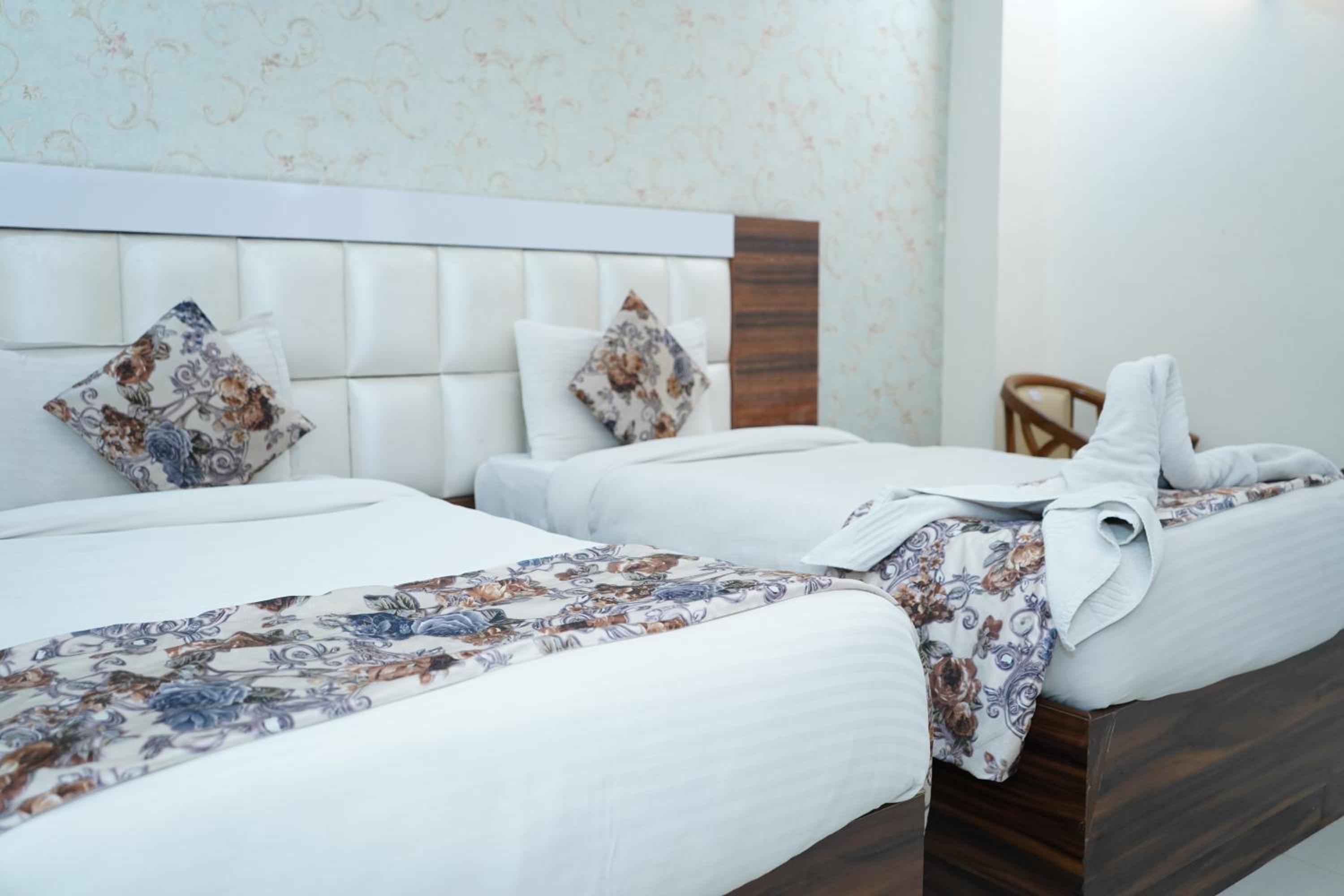 Superior Twin Room photo 3