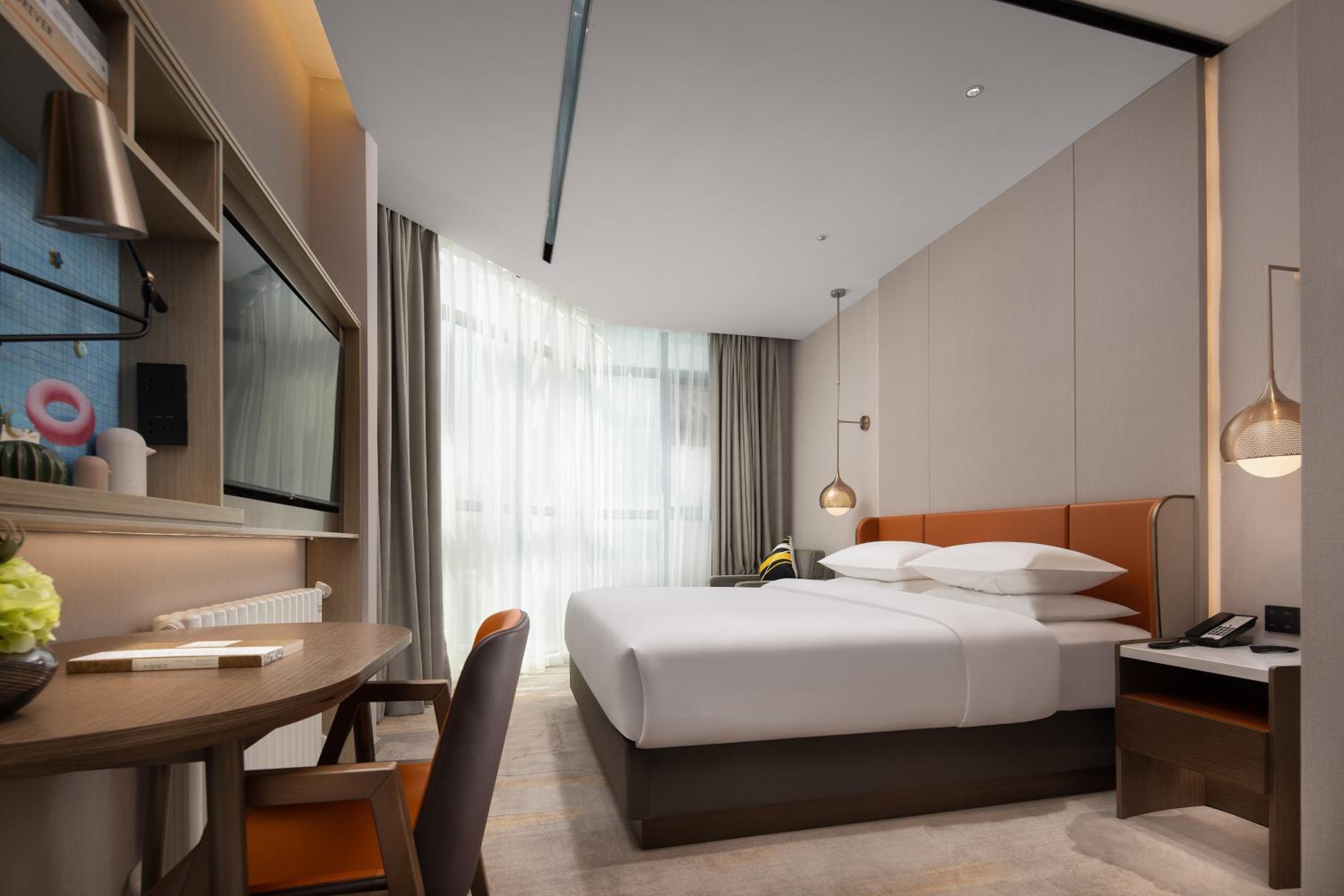 Comfortable King Room photo 2