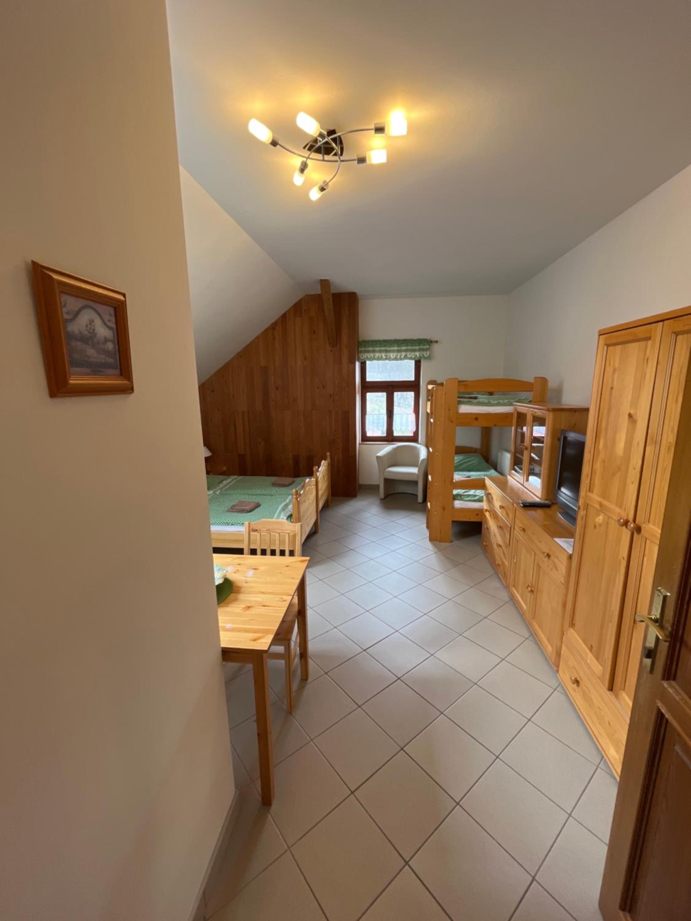 Quadruple Room with Private Bathroom photo 1