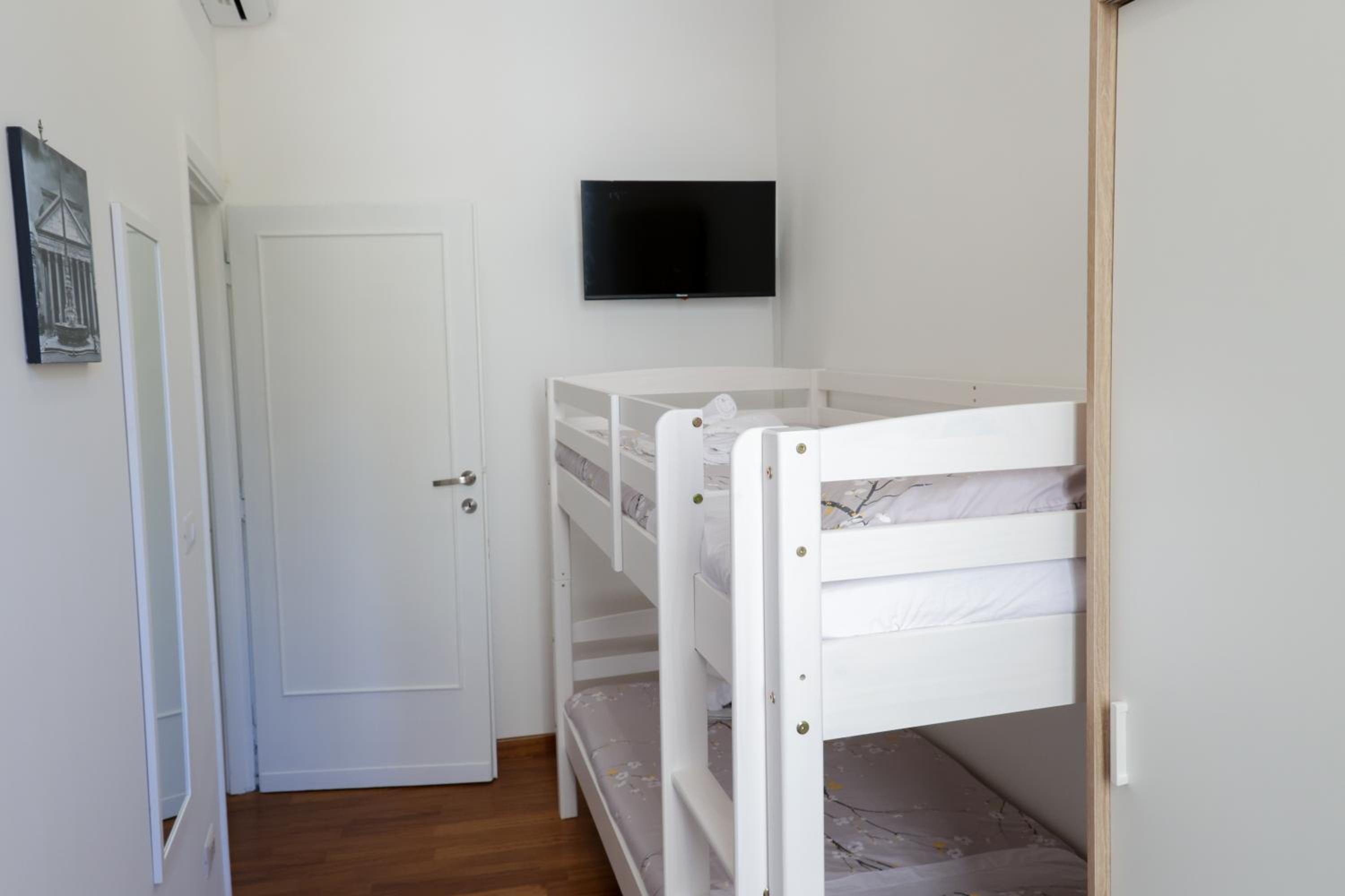 Two-Bedroom Apartment photo 2