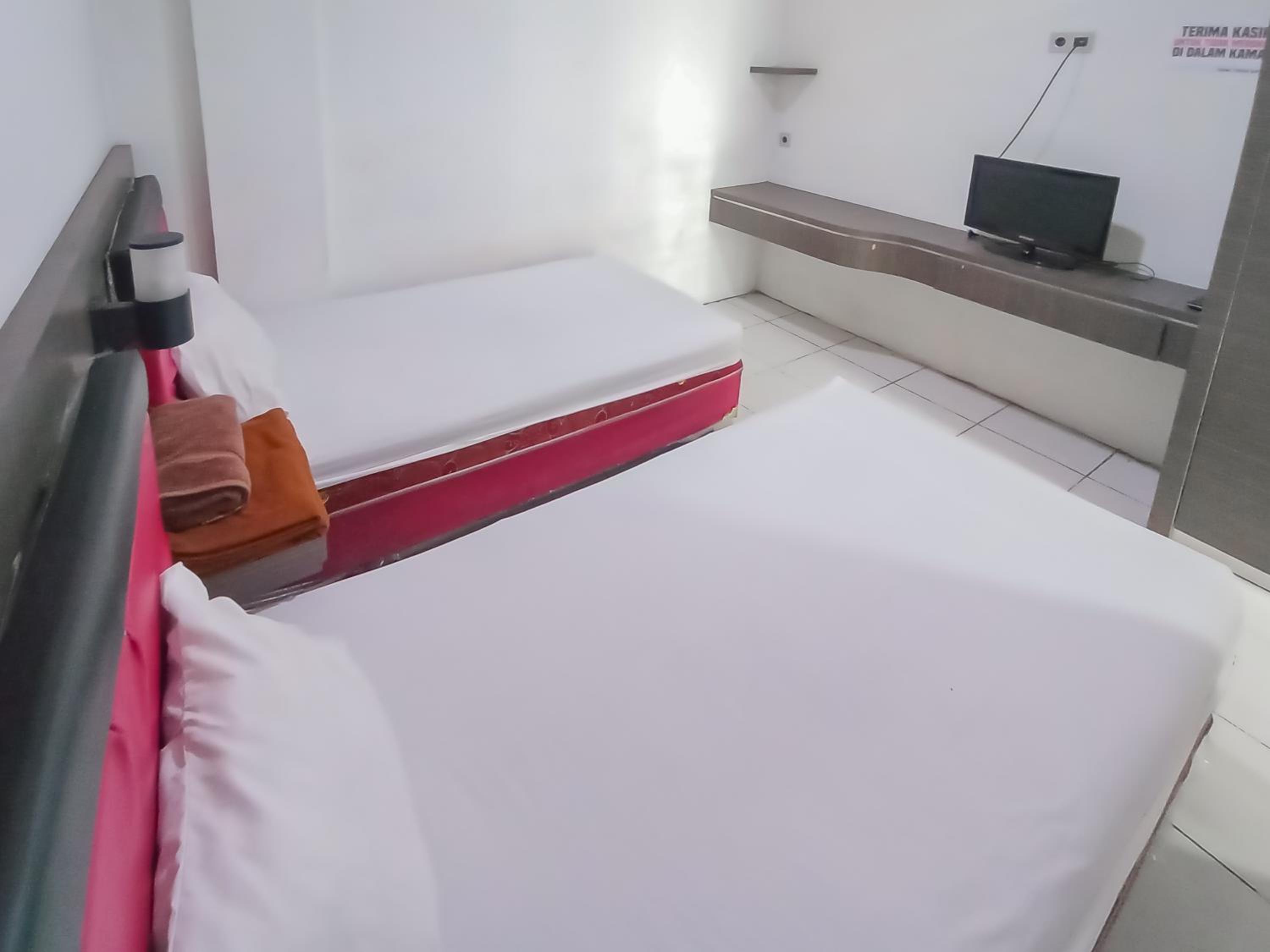Standard Twin Room photo 2