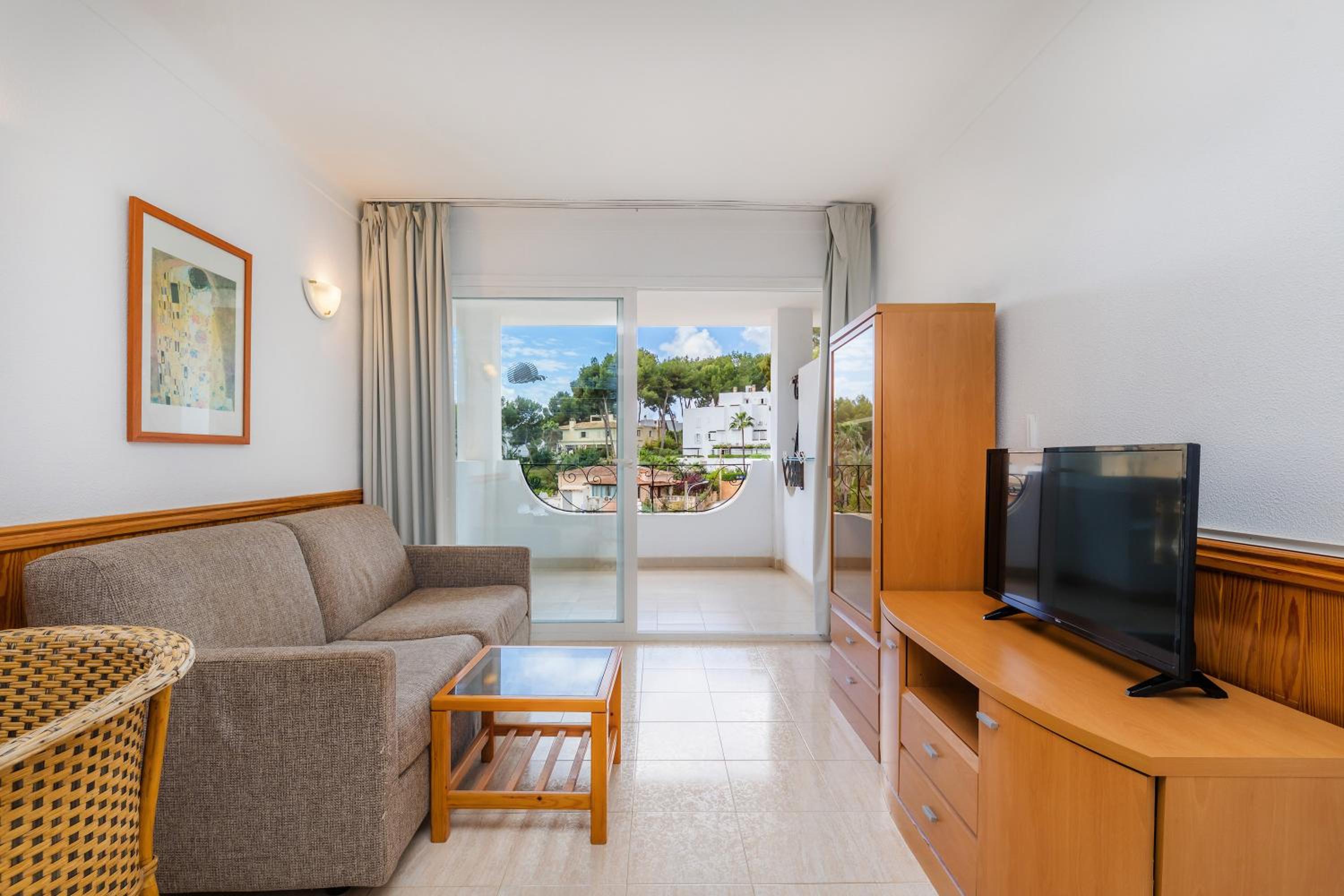 Apartamento de un dormitorio superior con balcón