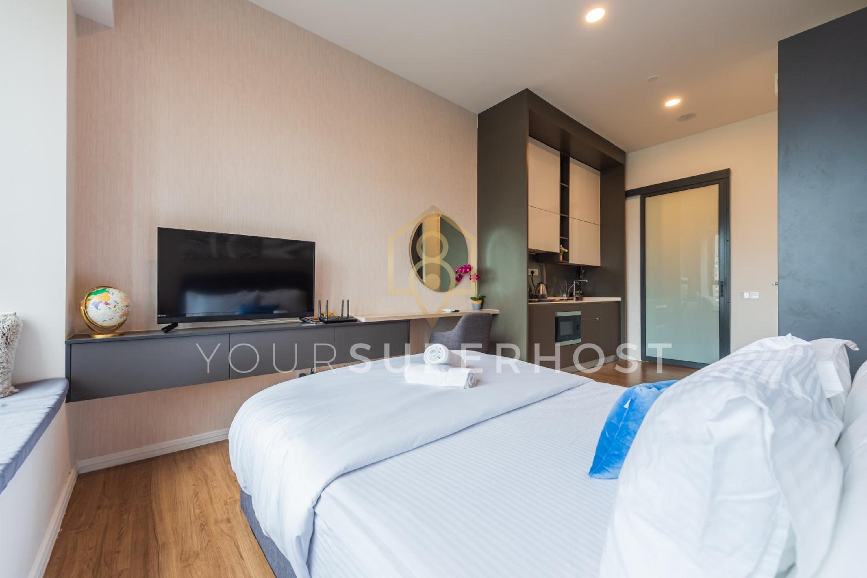 Queen Room
