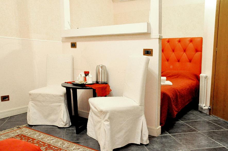 One-Bedroom Suite photo 2