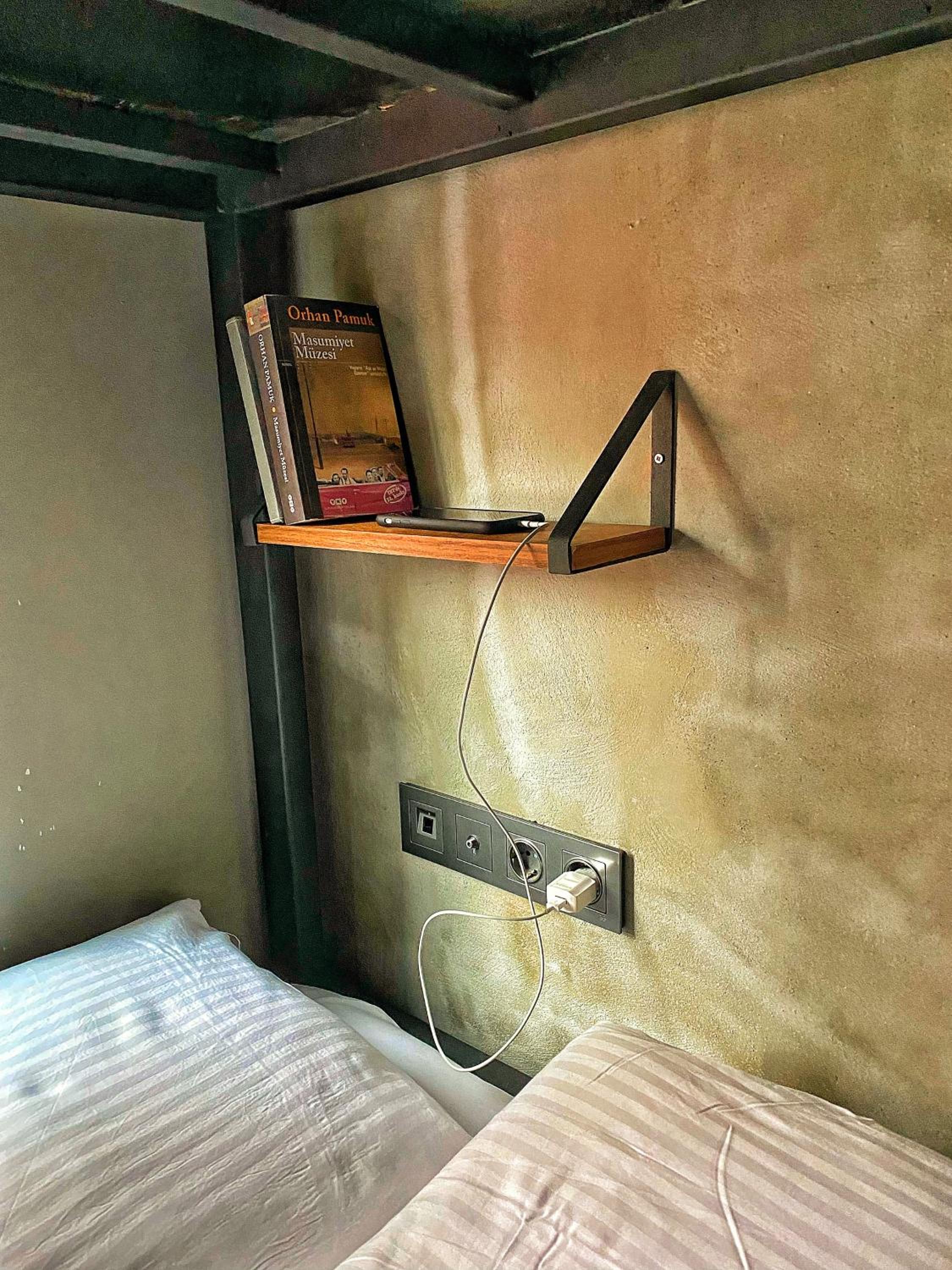 Bunk Bed in Mixed Dormitory Room photo 3