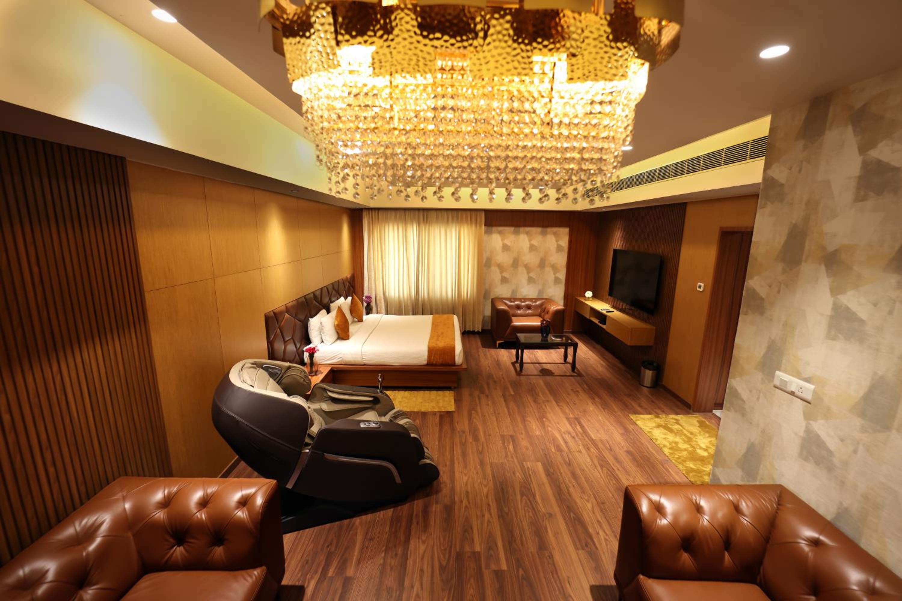 Suite - Photo 4