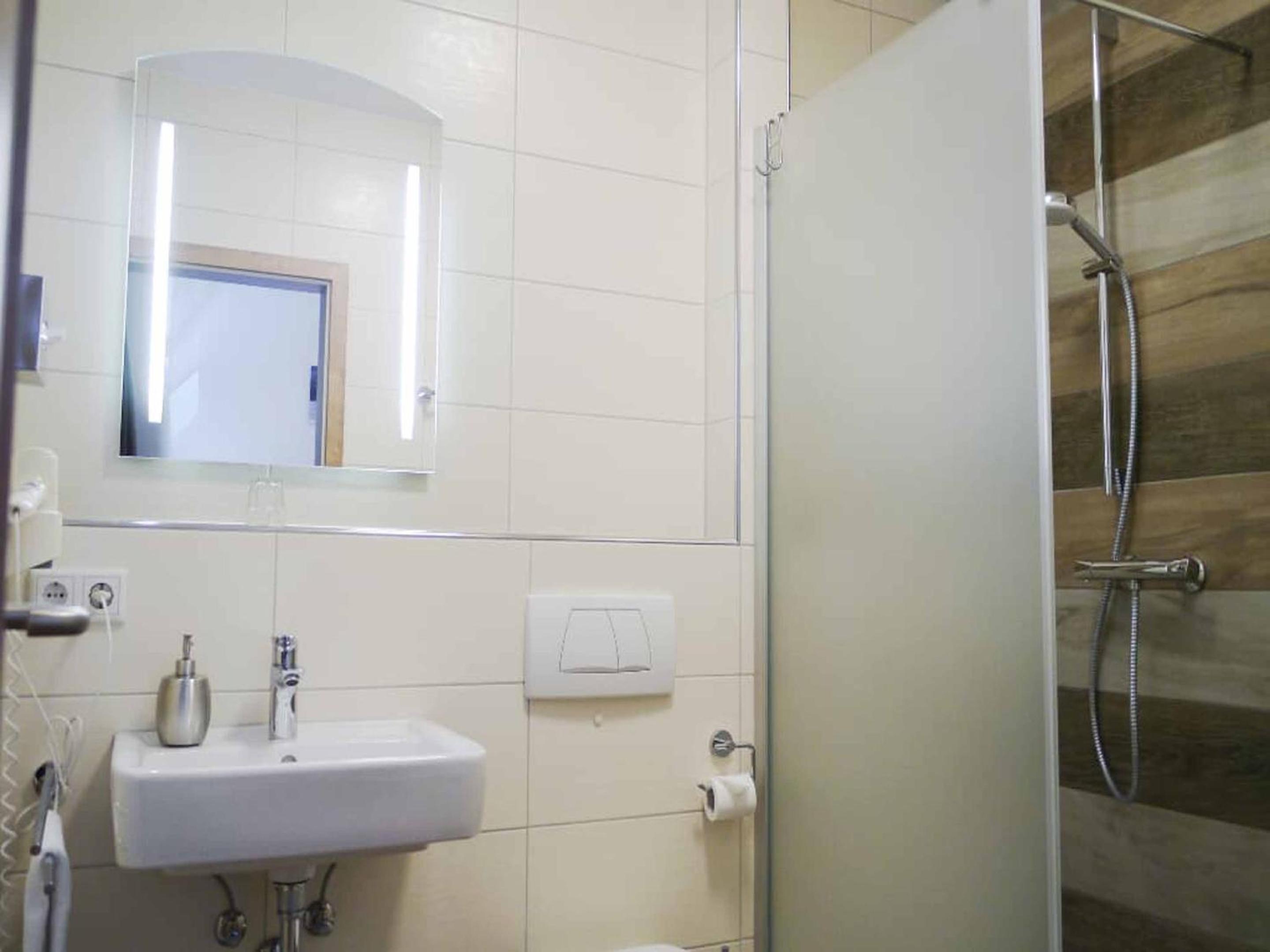 Single Room photo 3