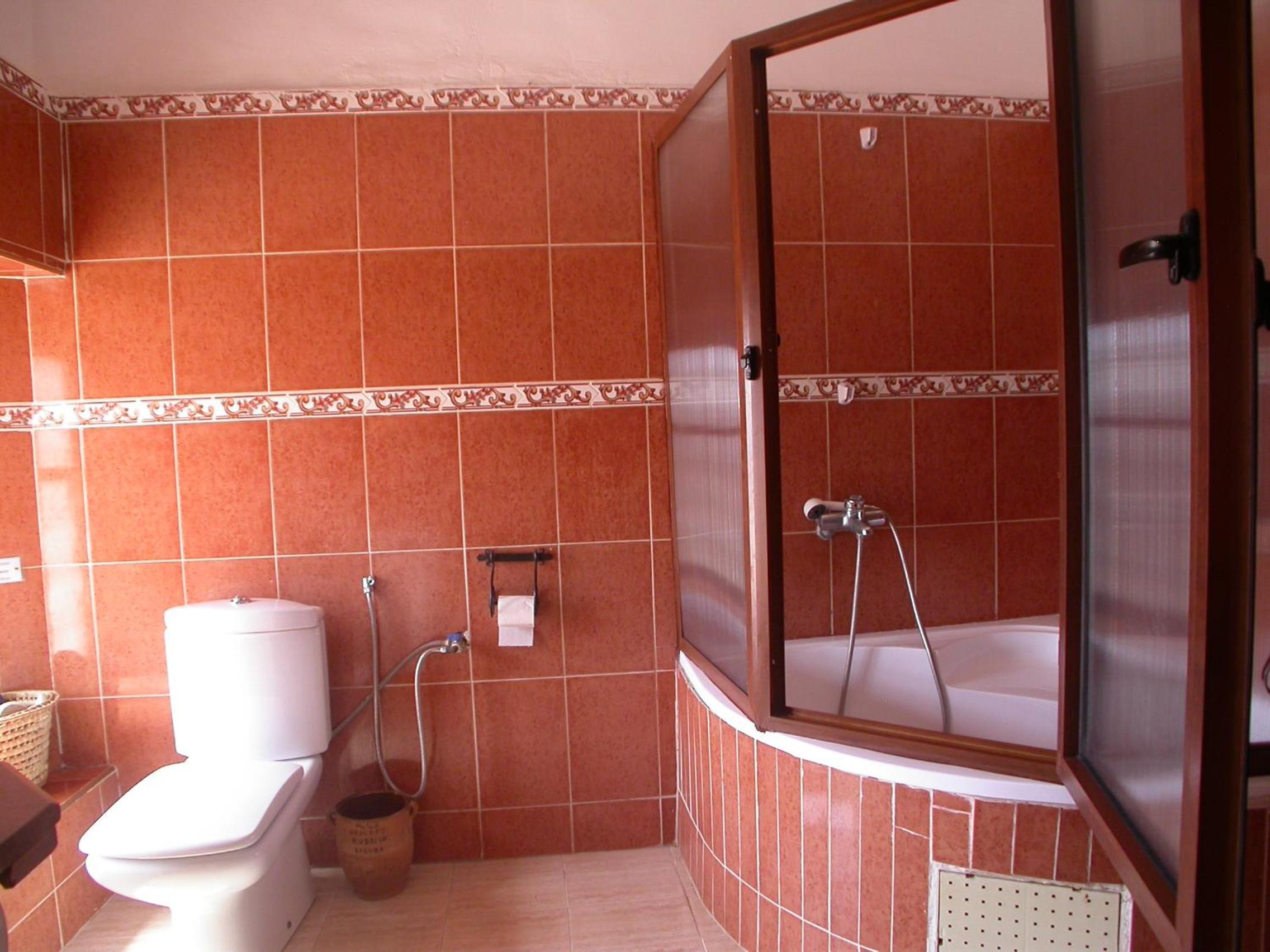 Quadruple Room - Photo 5