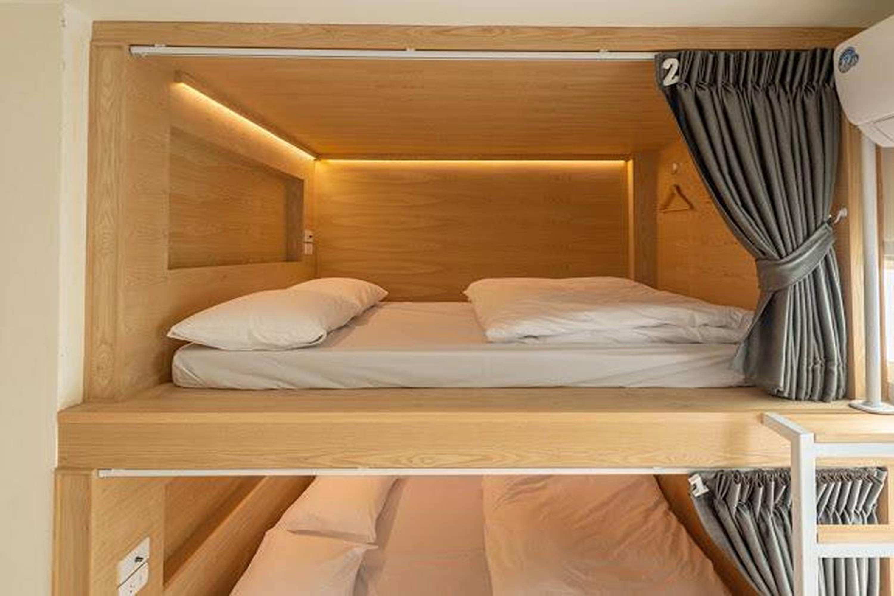 4-Bed Mixed Dormitory Room photo 2