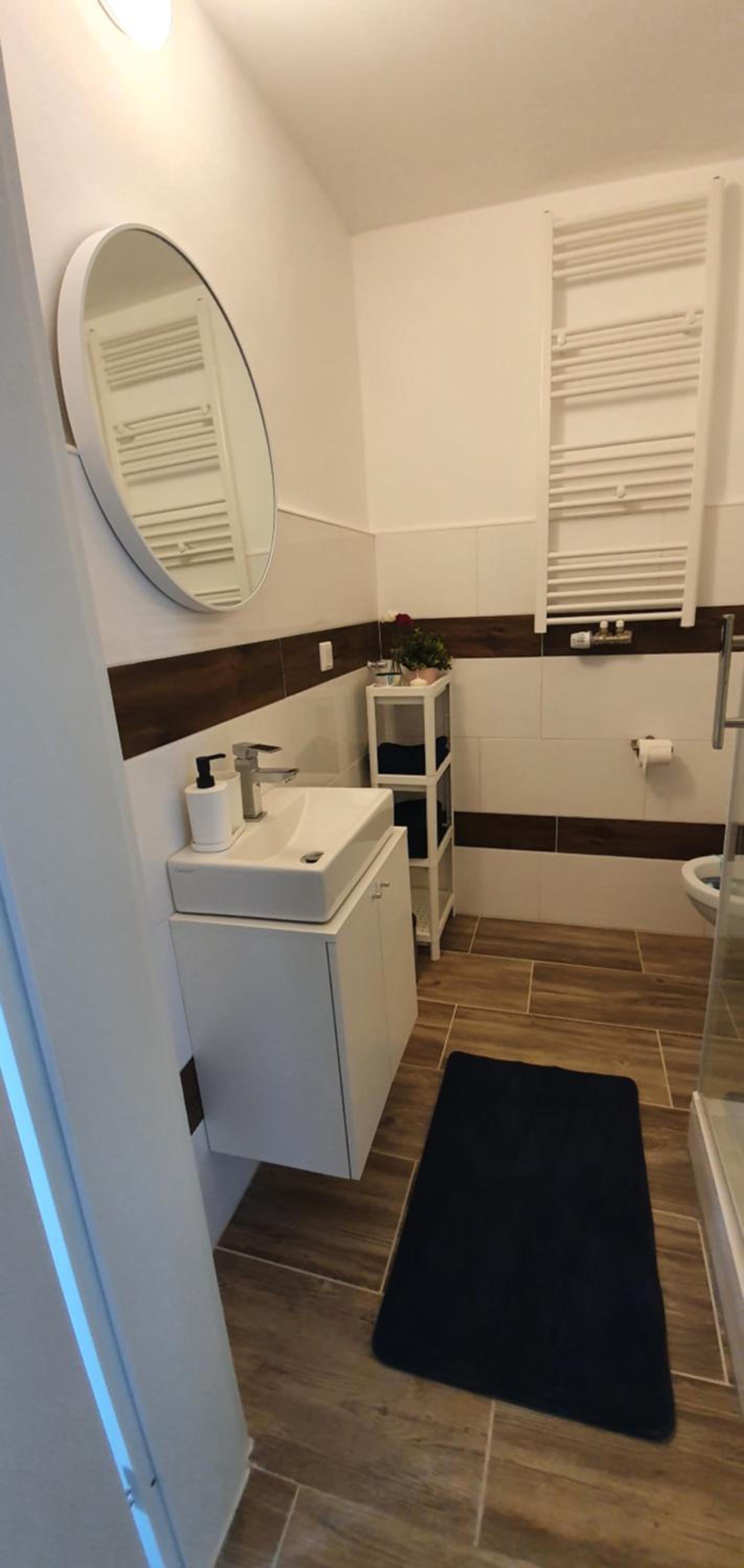 Studio Apartment - Photo 9