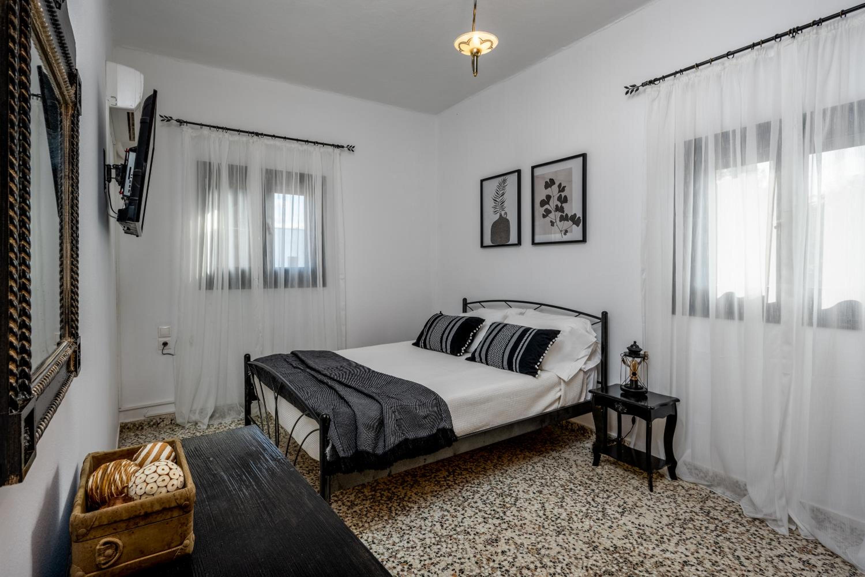 Three-Bedroom Villa photo 3