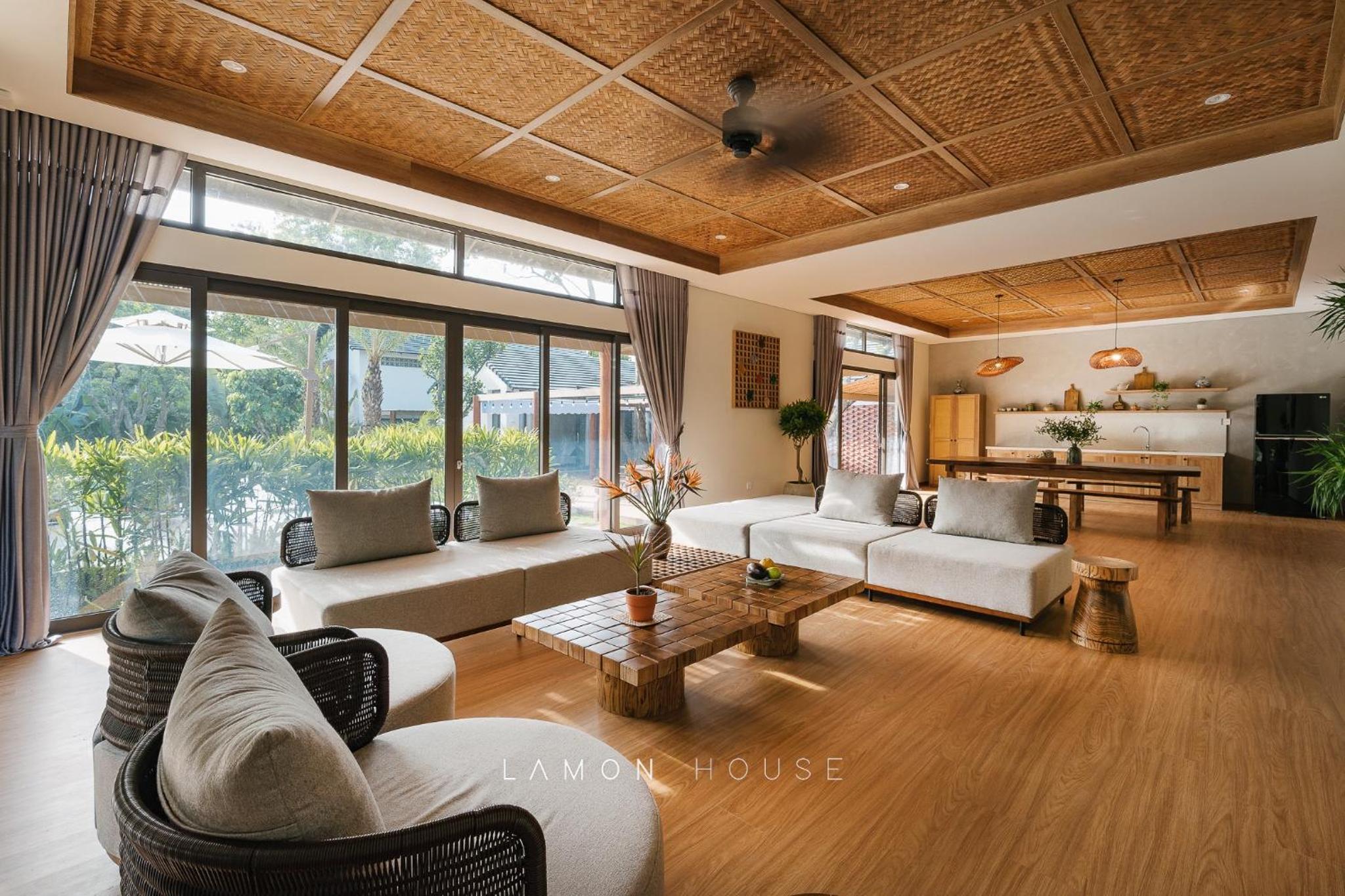 Three-Bedroom Villa photo 1