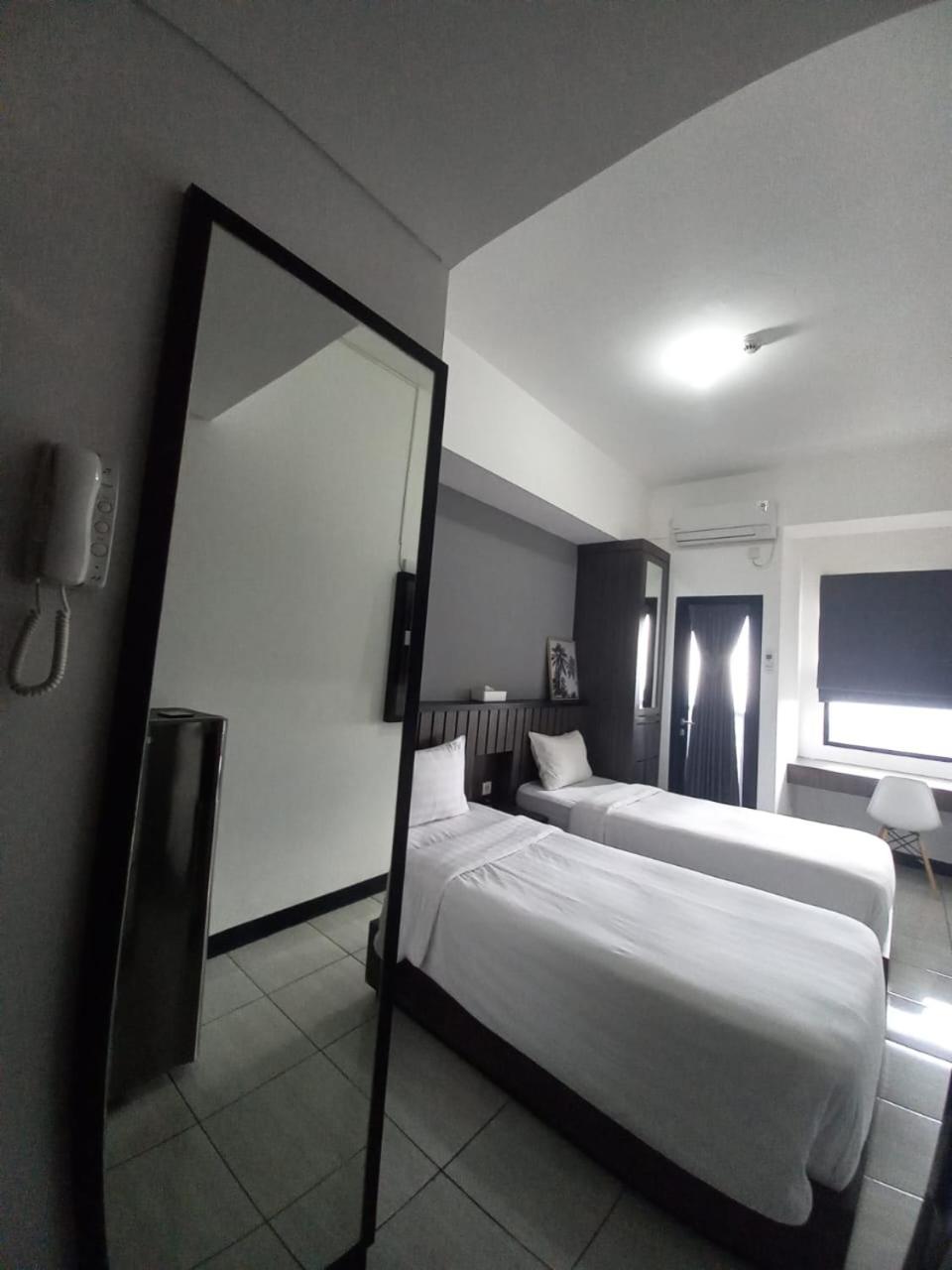 Deluxe Twin Room - Photo 8