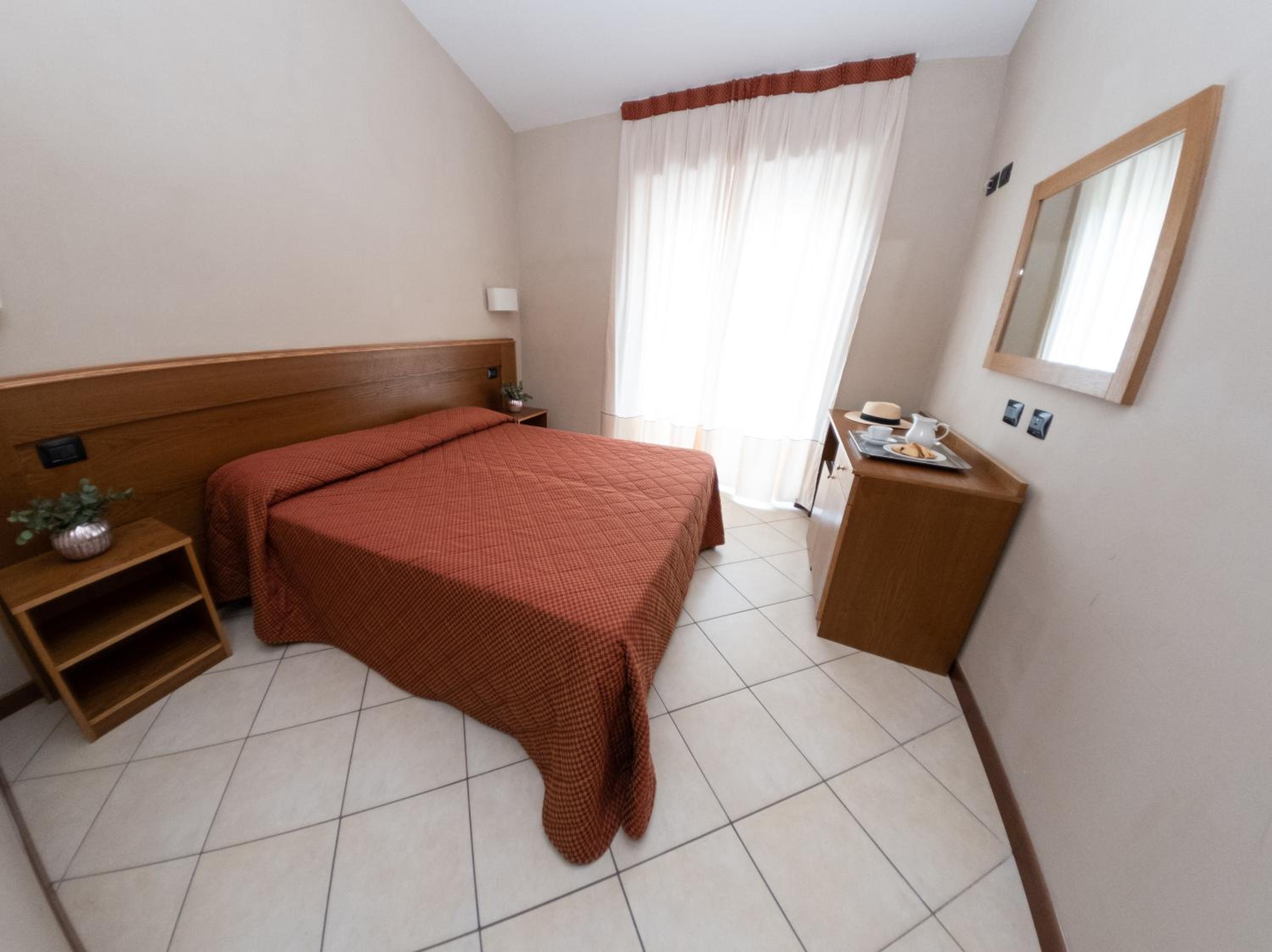 Single Room with Mountain View photo 1