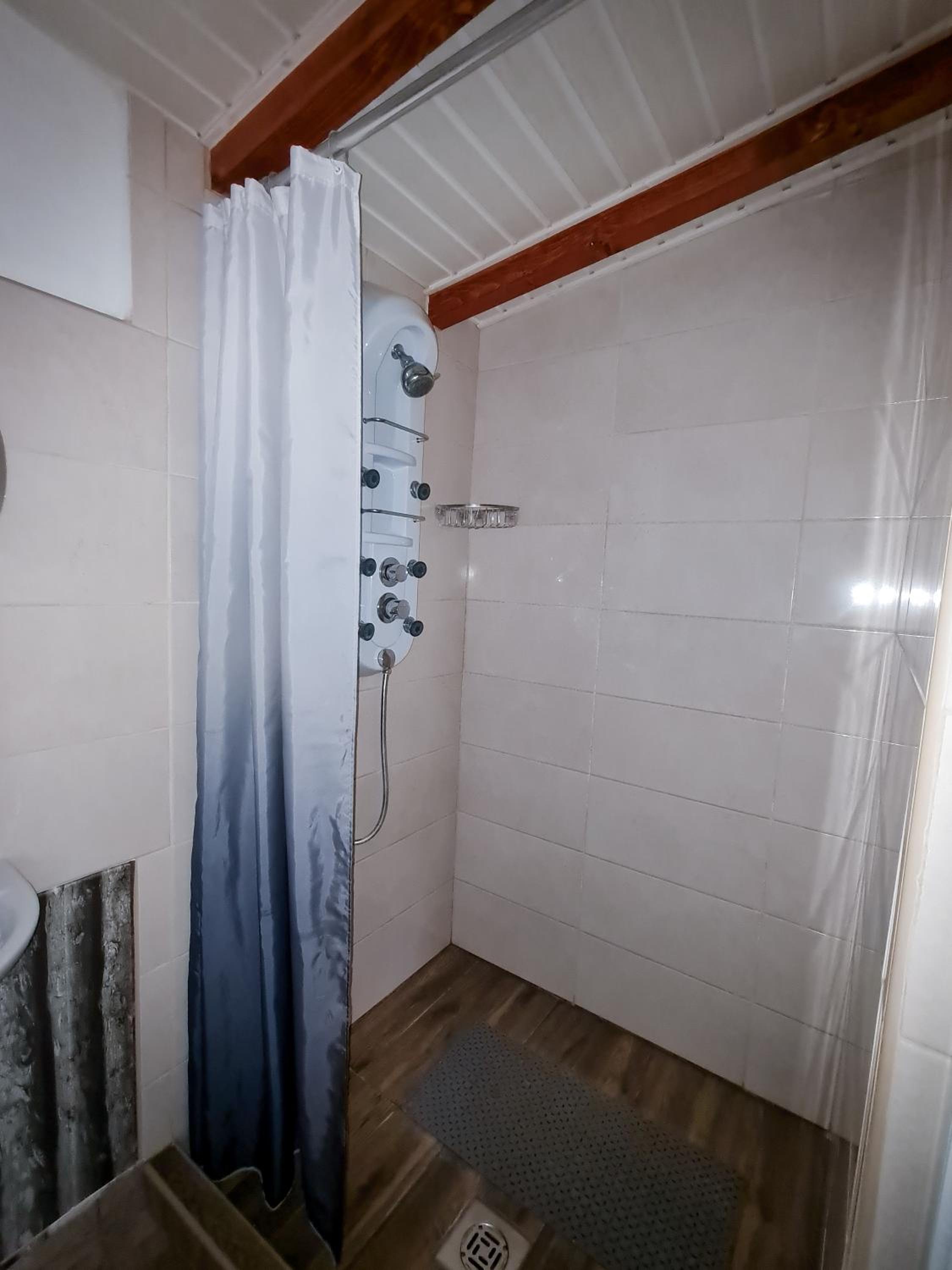 One-Bedroom House photo 2