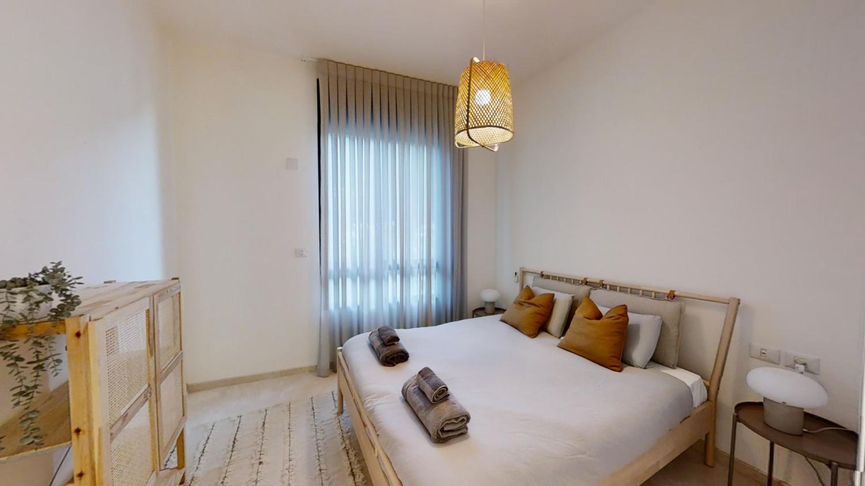 Four-Bedroom House - Photo 18