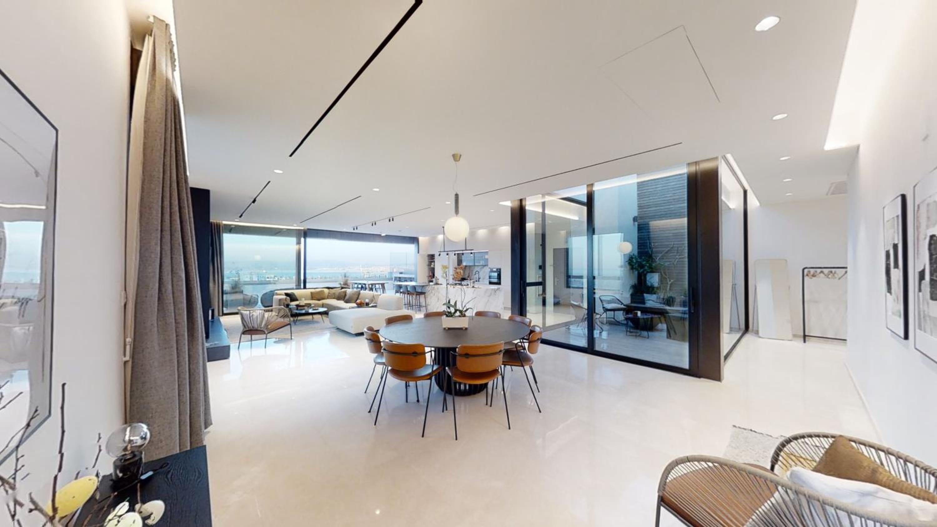 Four-Bedroom House - Photo 20