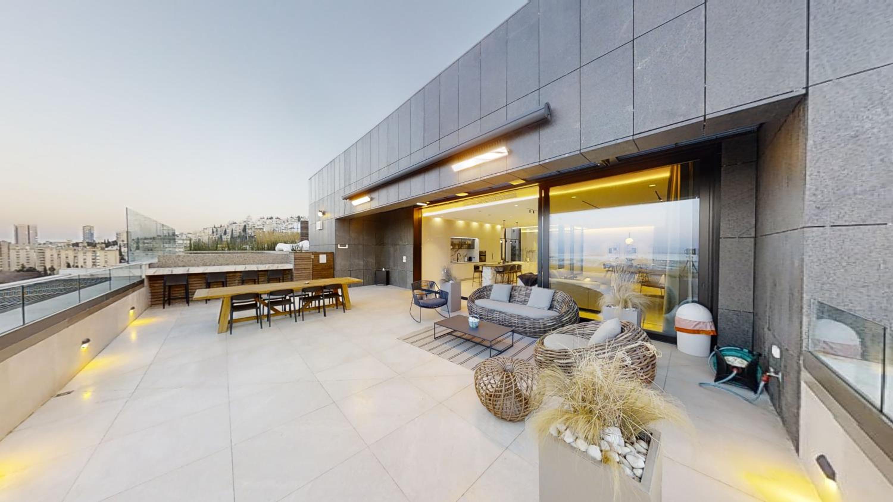 Four-Bedroom House - Photo 28