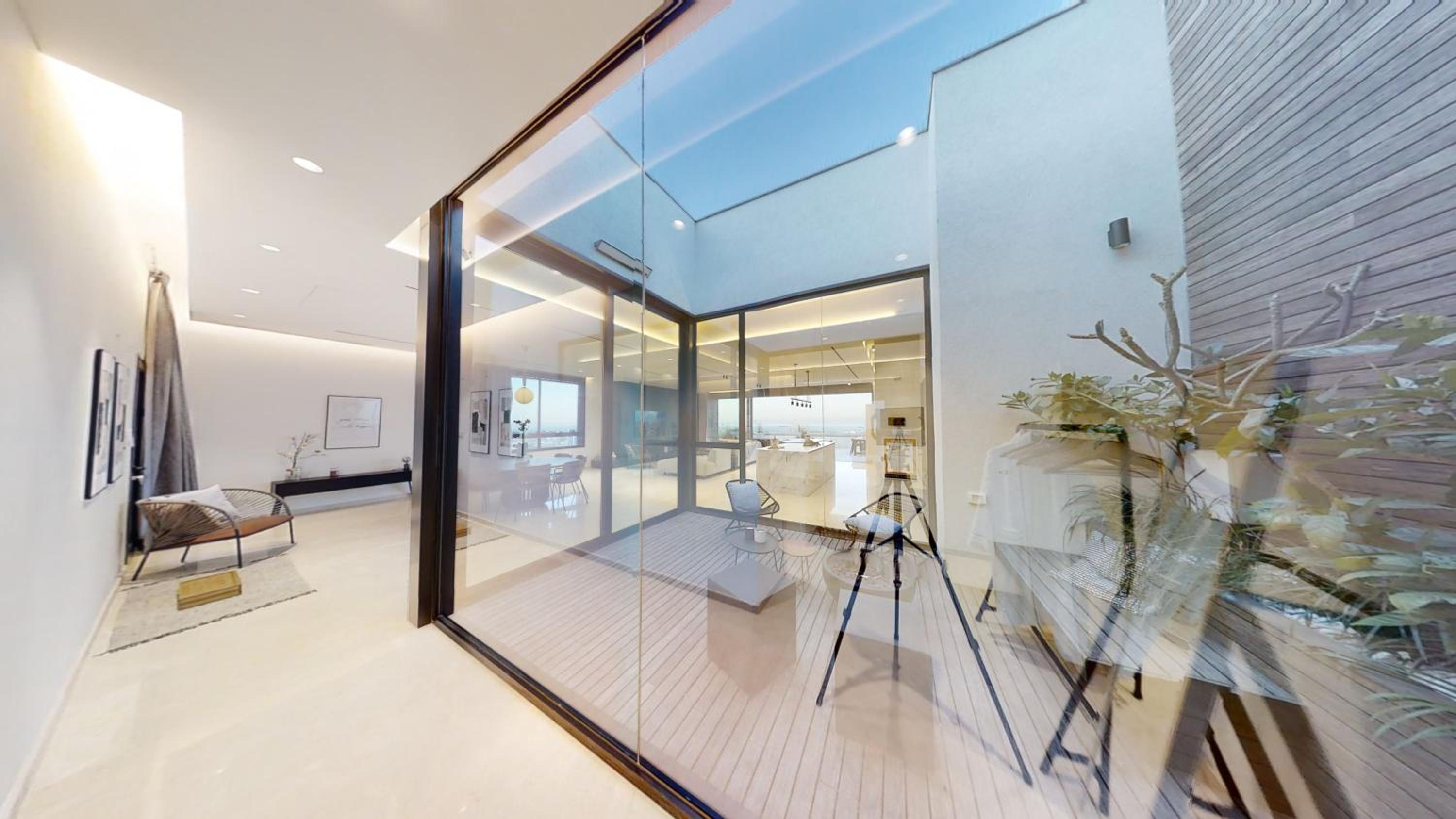 Four-Bedroom House - Photo 31