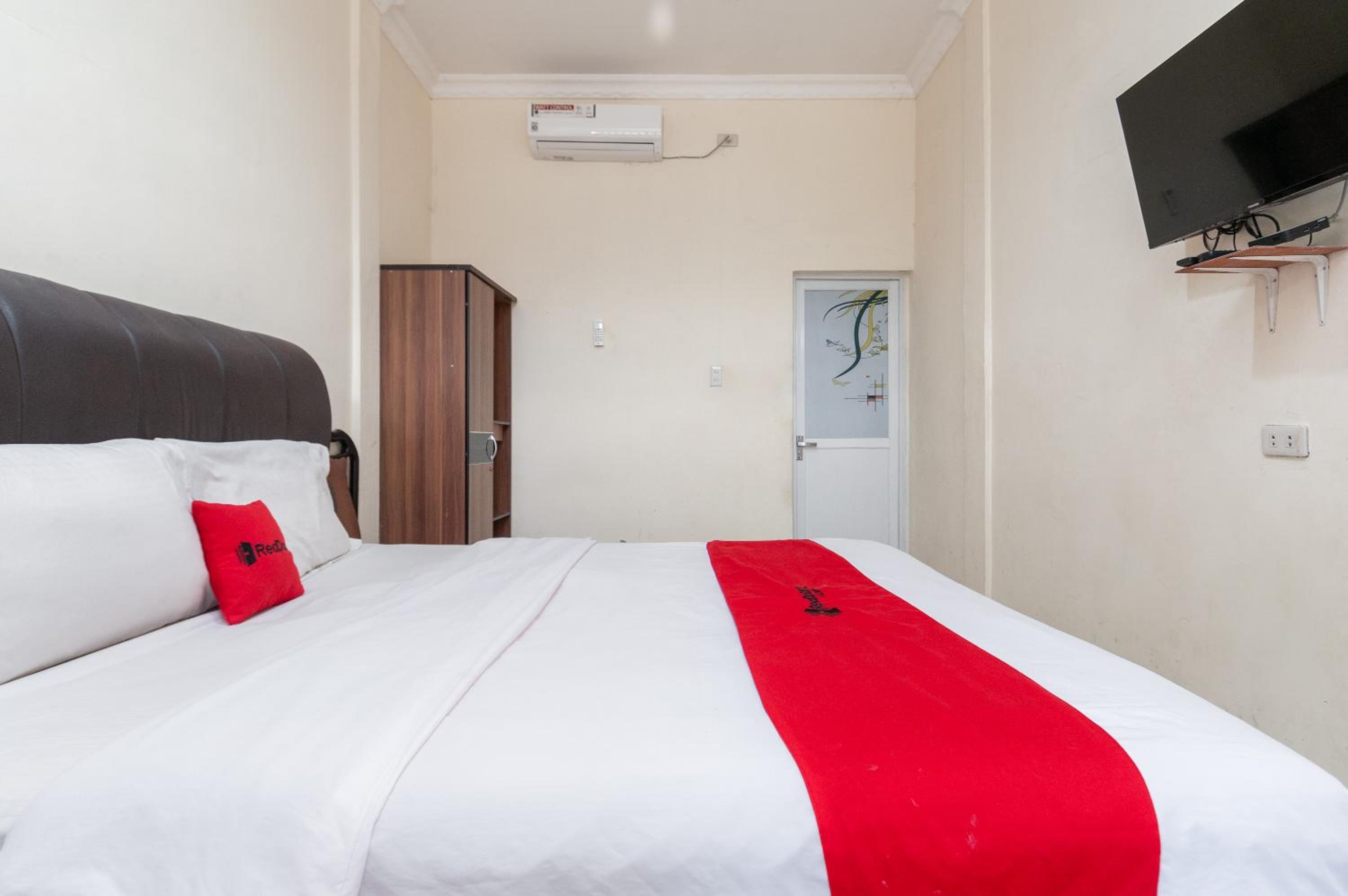 Double Room - Photo 2